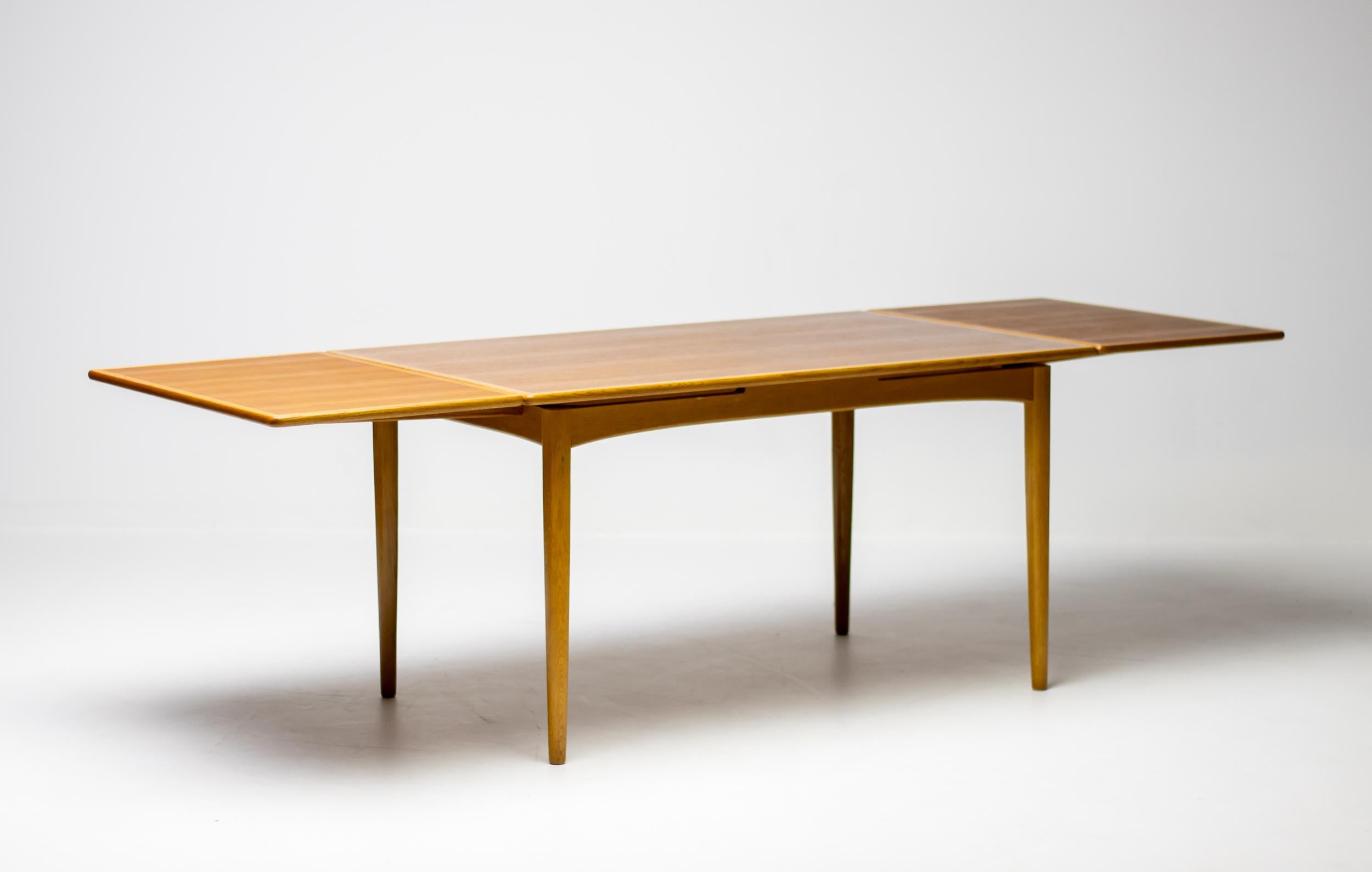 Extendable Dining Table by Yngvar Sandström For Sale 2