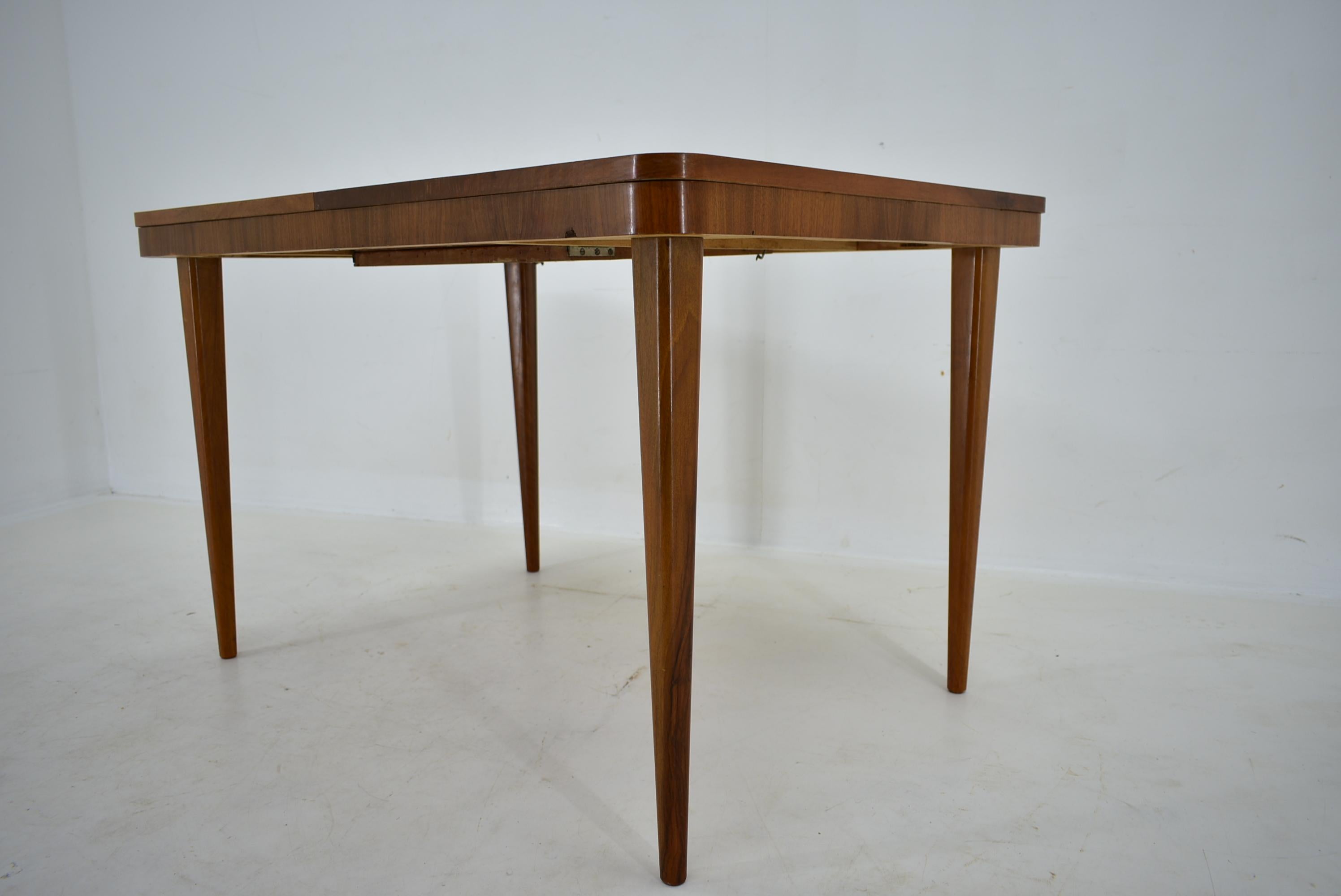 Extendable Dining Table Designed by Jindřich Halabala for UP Závody, 1957 For Sale 10