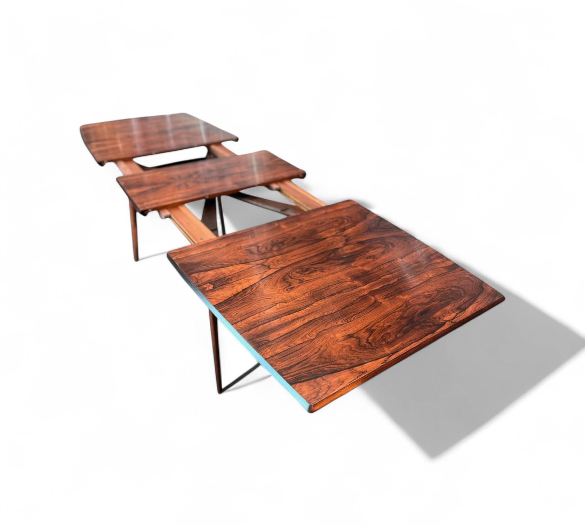 Extendable Dining Table in Hardwood by Carlo Hauner, c.1950s en venta 2