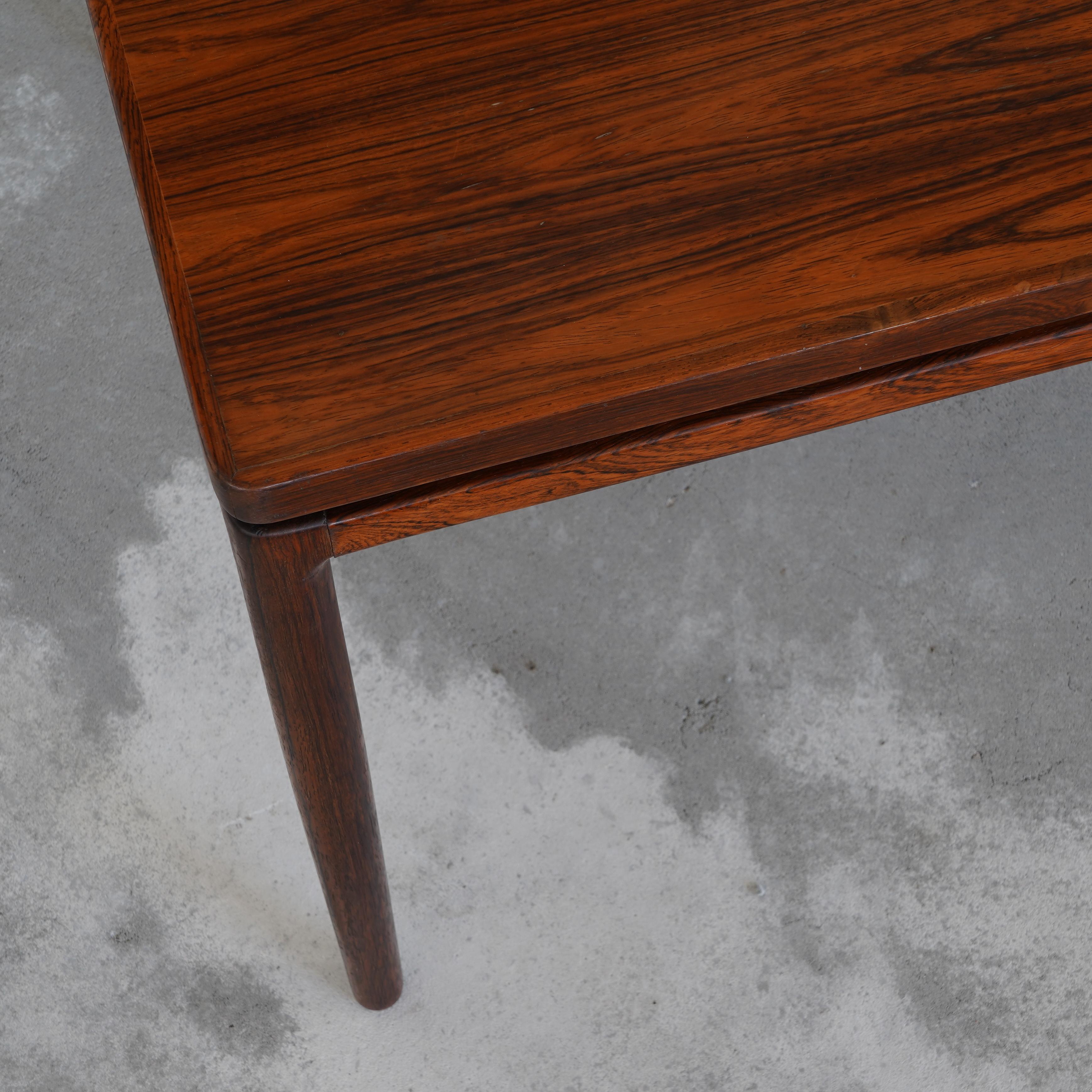 Extendable Dining Table in Rosewood by Johannes Andersen 2