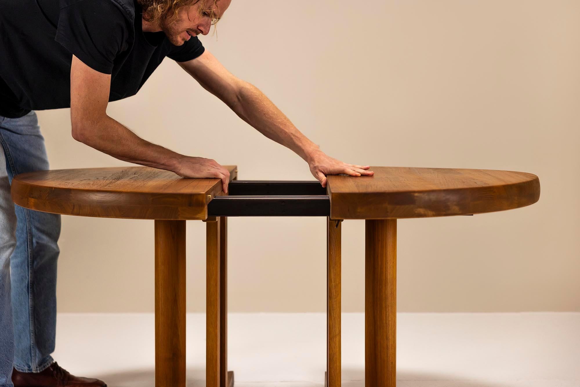 Extendable Dining Table in Teak attr. to Dyrlund, Denmark 1960s In Good Condition In Hellouw, NL