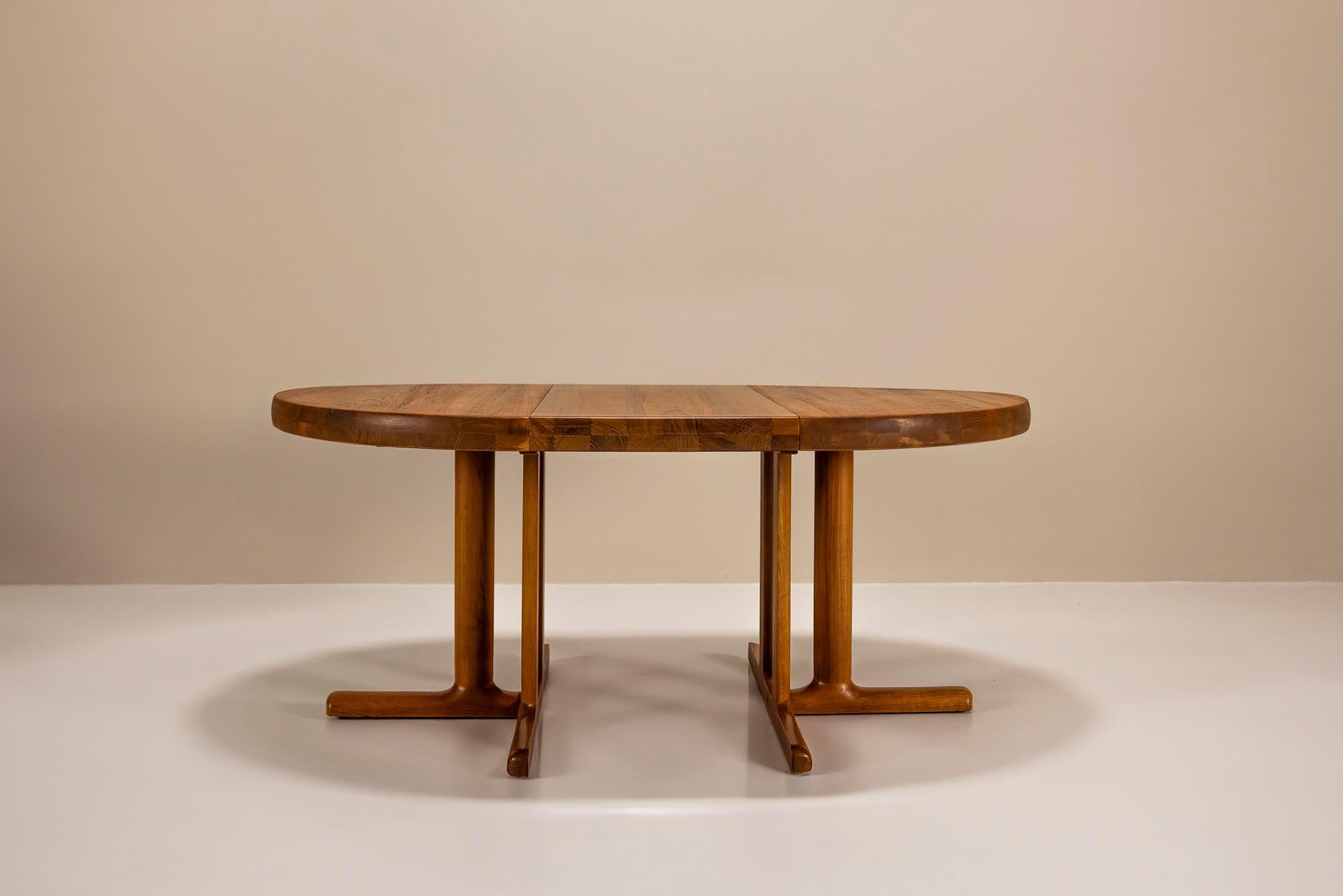 Extendable Dining Table in Teak attr. to Dyrlund, Denmark 1960s 3