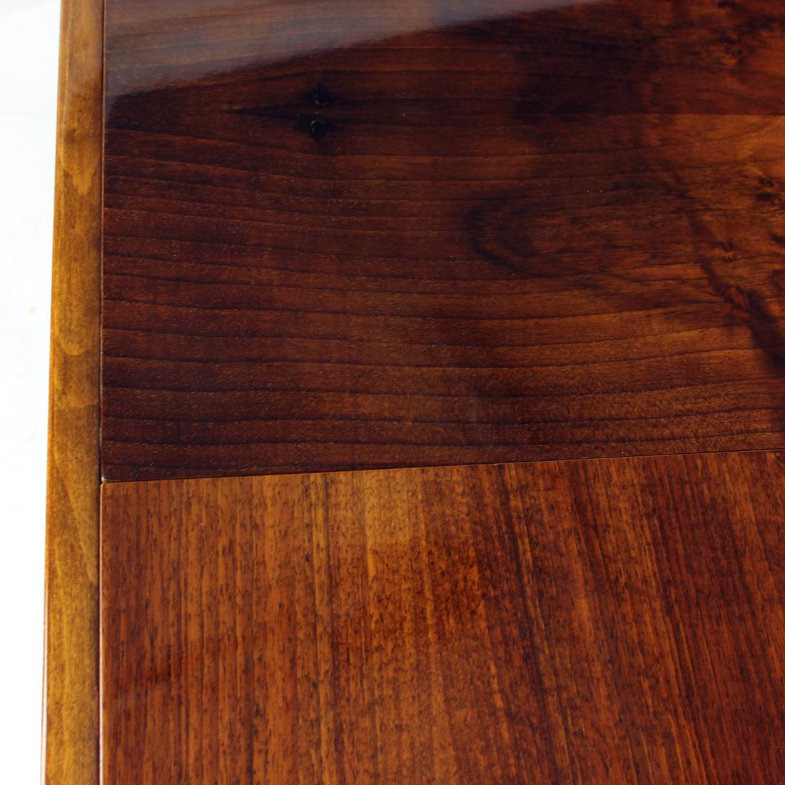 Extendable Dining Table In Walnut By Tatra, Czechoslovakia 1960s For Sale 6