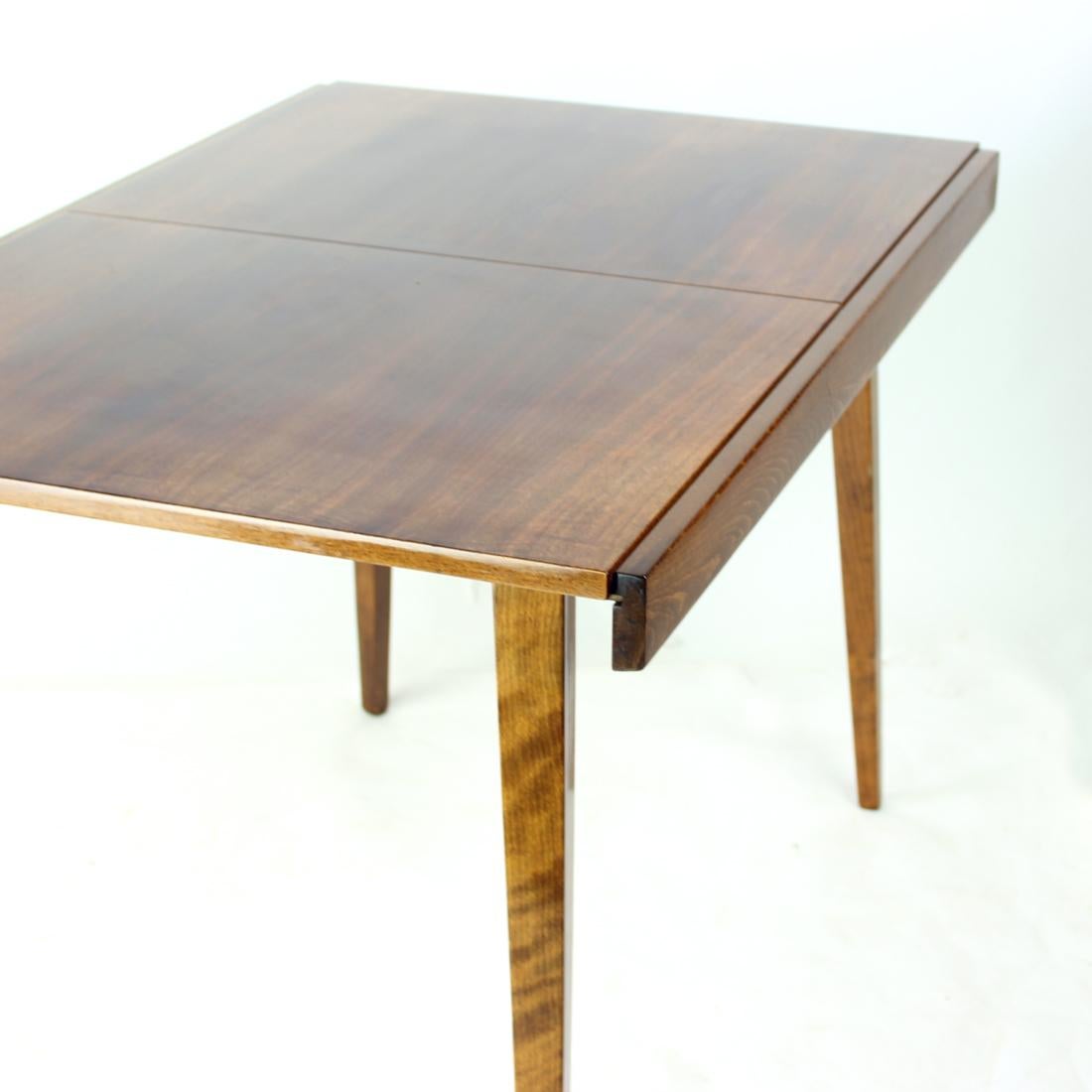 Oak Extendable Dining Table In Walnut By Tatra, Czechoslovakia 1960s For Sale