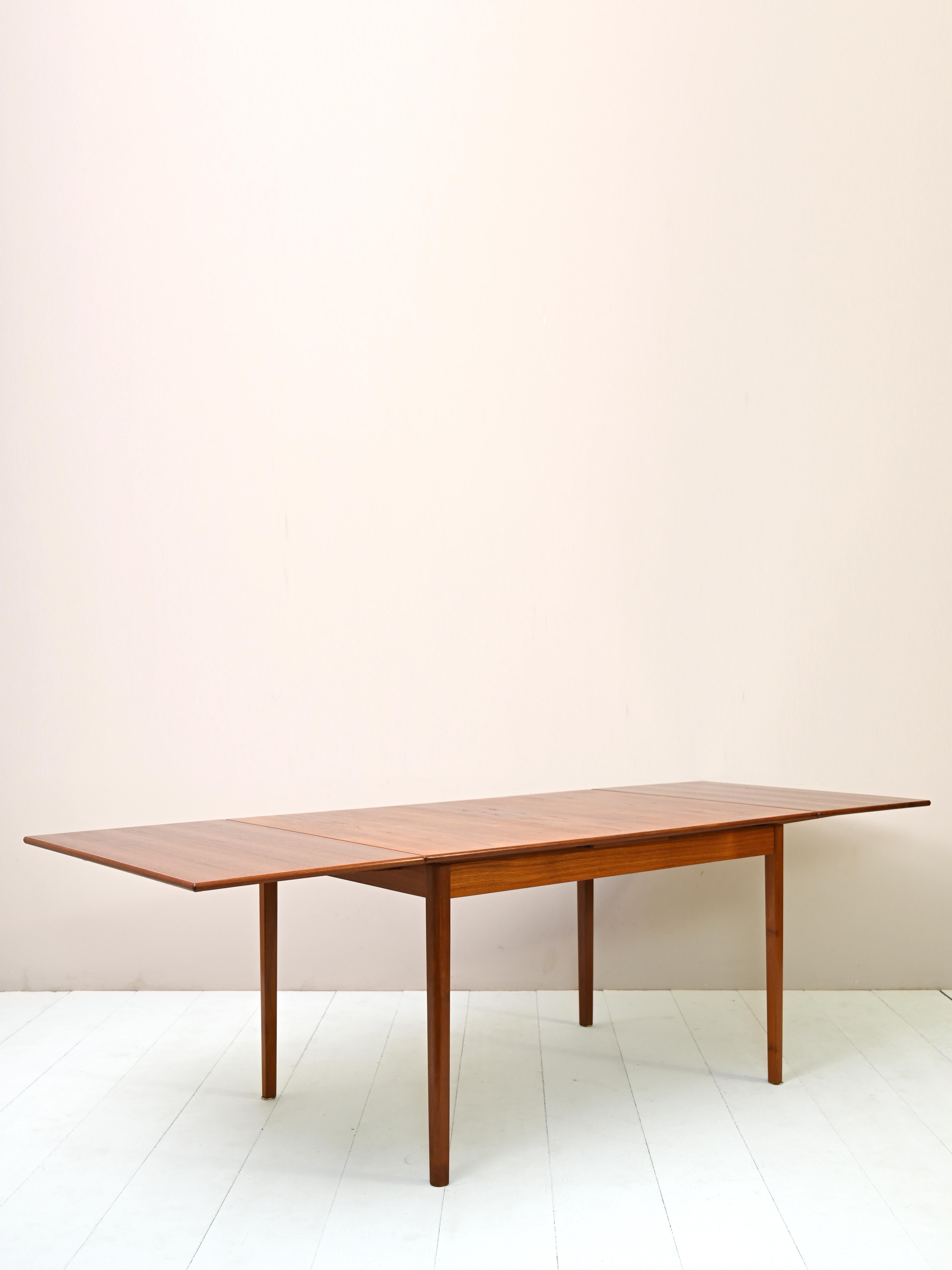 Extendable Dining Table of Danish Manufacture For Sale 11