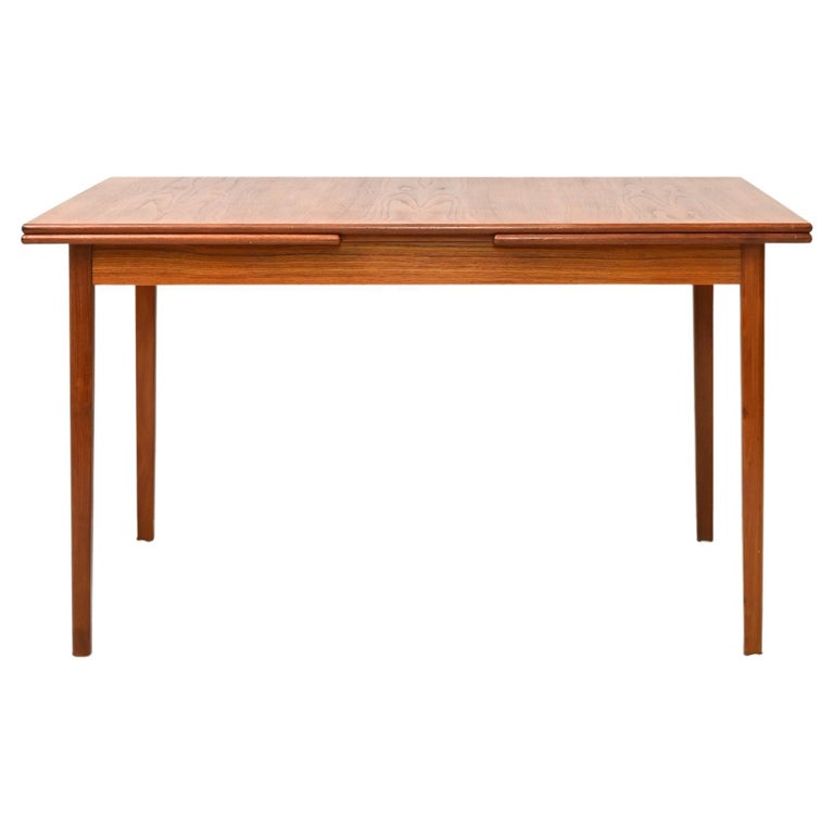 Extendable Dining Table of Danish Manufacture For Sale at 1stDibs
