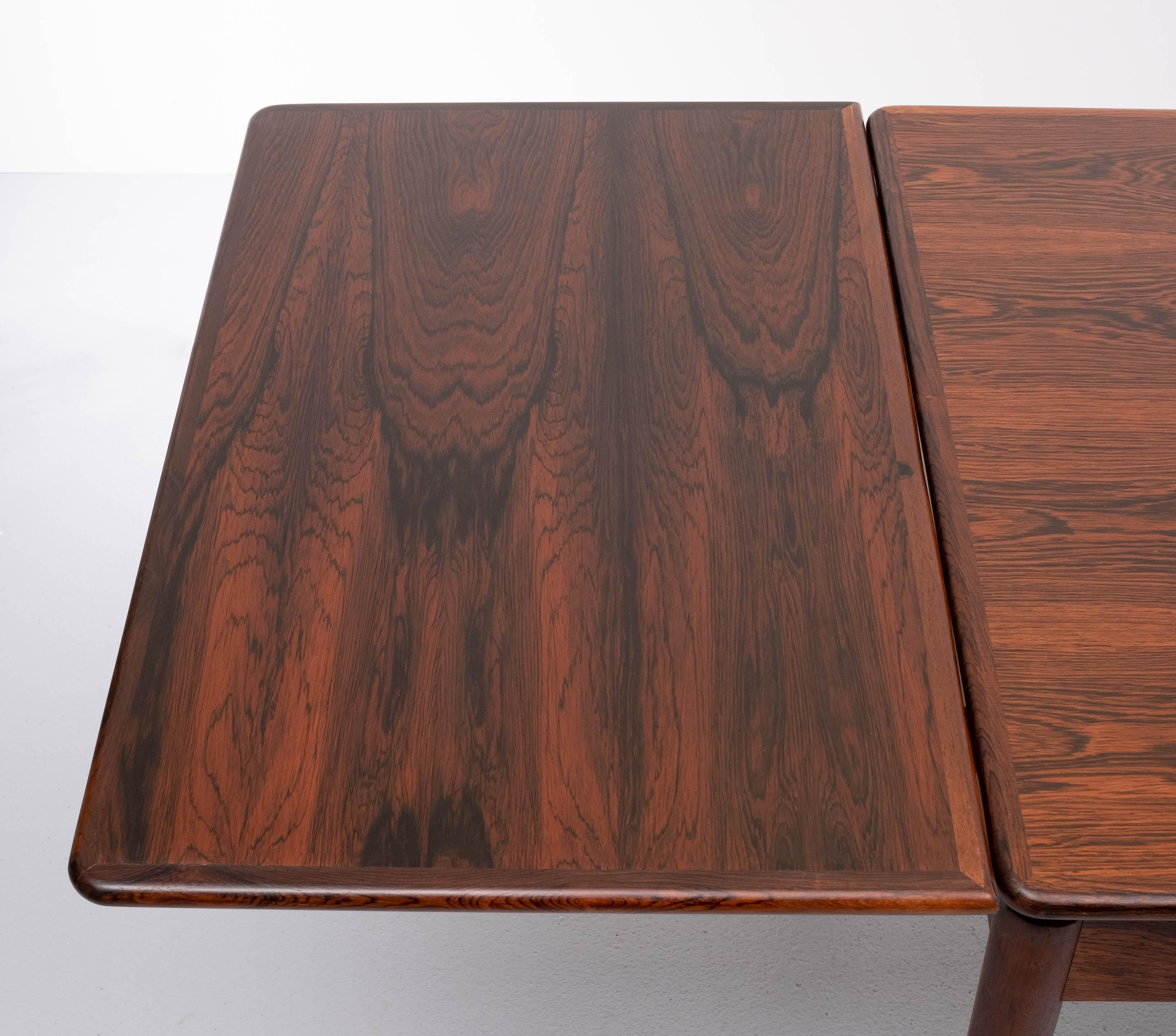 Rosewood Extendable Dining Table Table Scandinavian