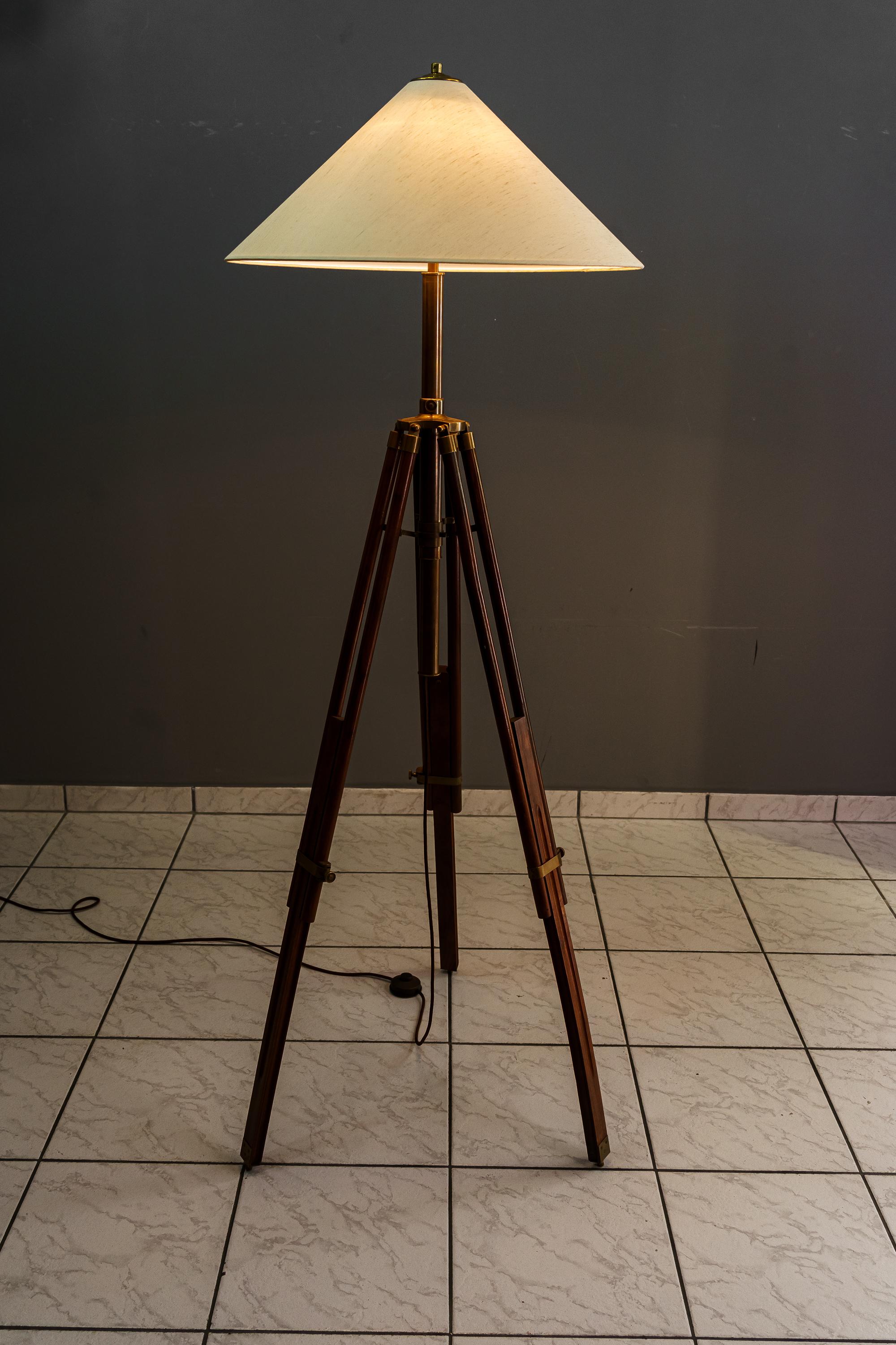 Extendable Floor lamp vienna around 1950s For Sale 6