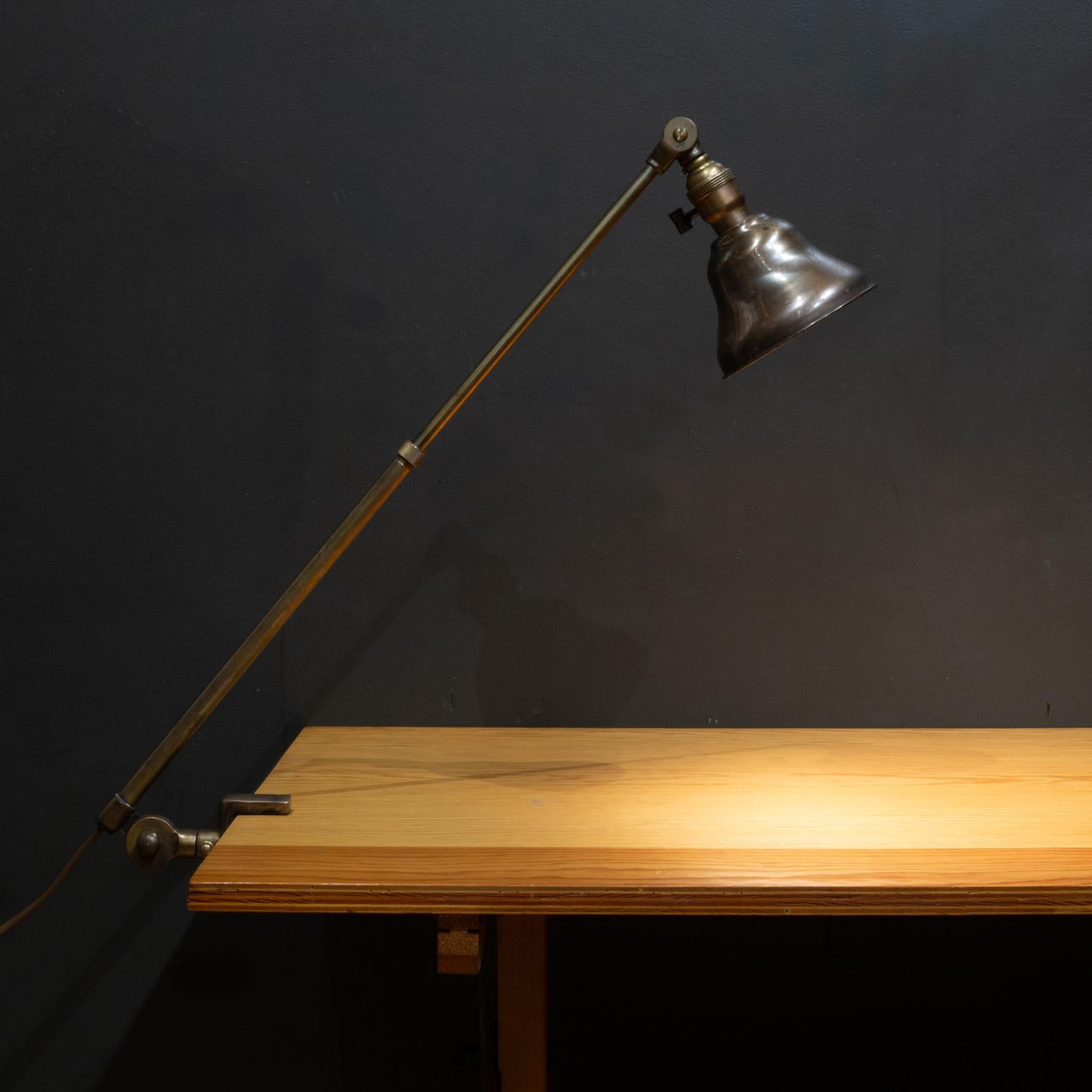 Extendable Industrial Bronze Task Lamp c.1930-1940 In Good Condition For Sale In San Francisco, CA