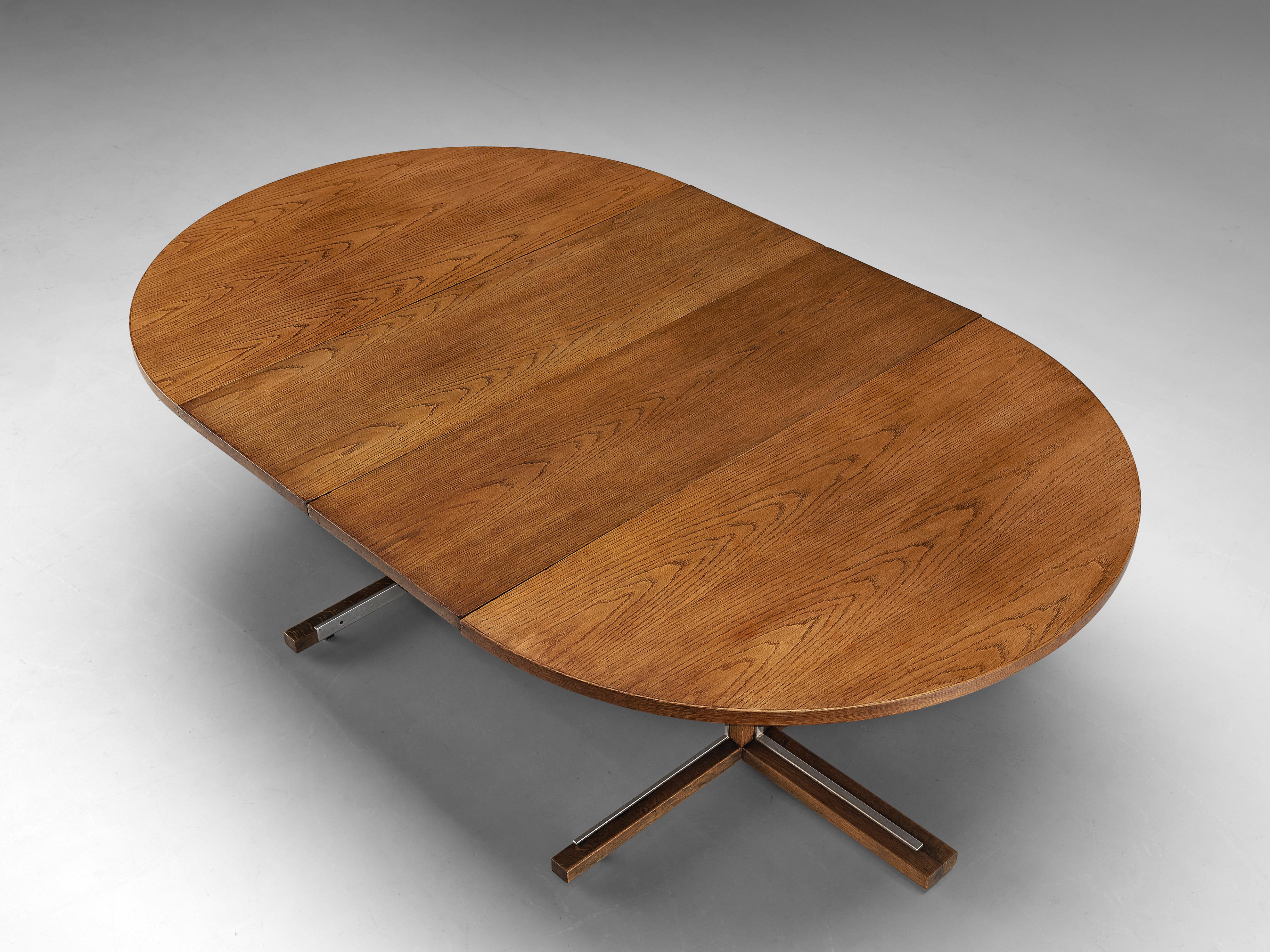 Extendable Italian Dining Table in Oak For Sale at 1stDibs