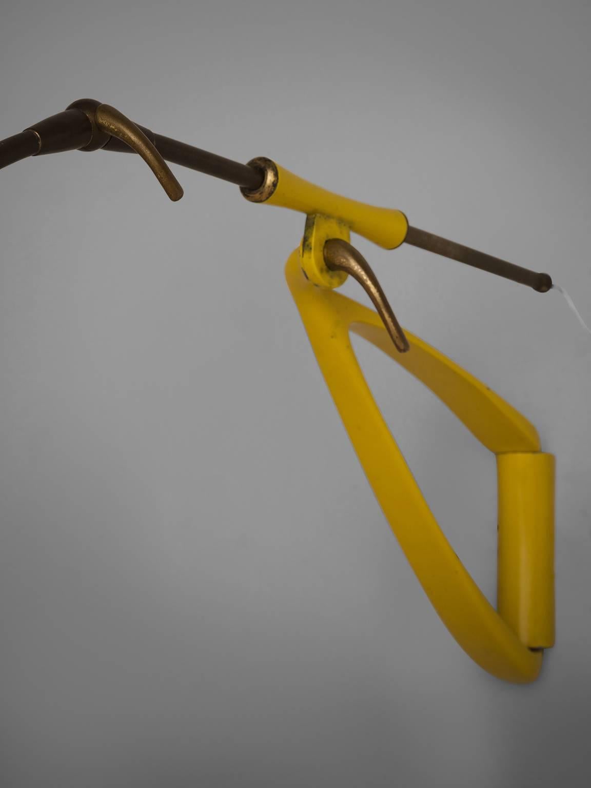 Mid-20th Century Extendable Italian Lamp in Yellow Metal and Brass