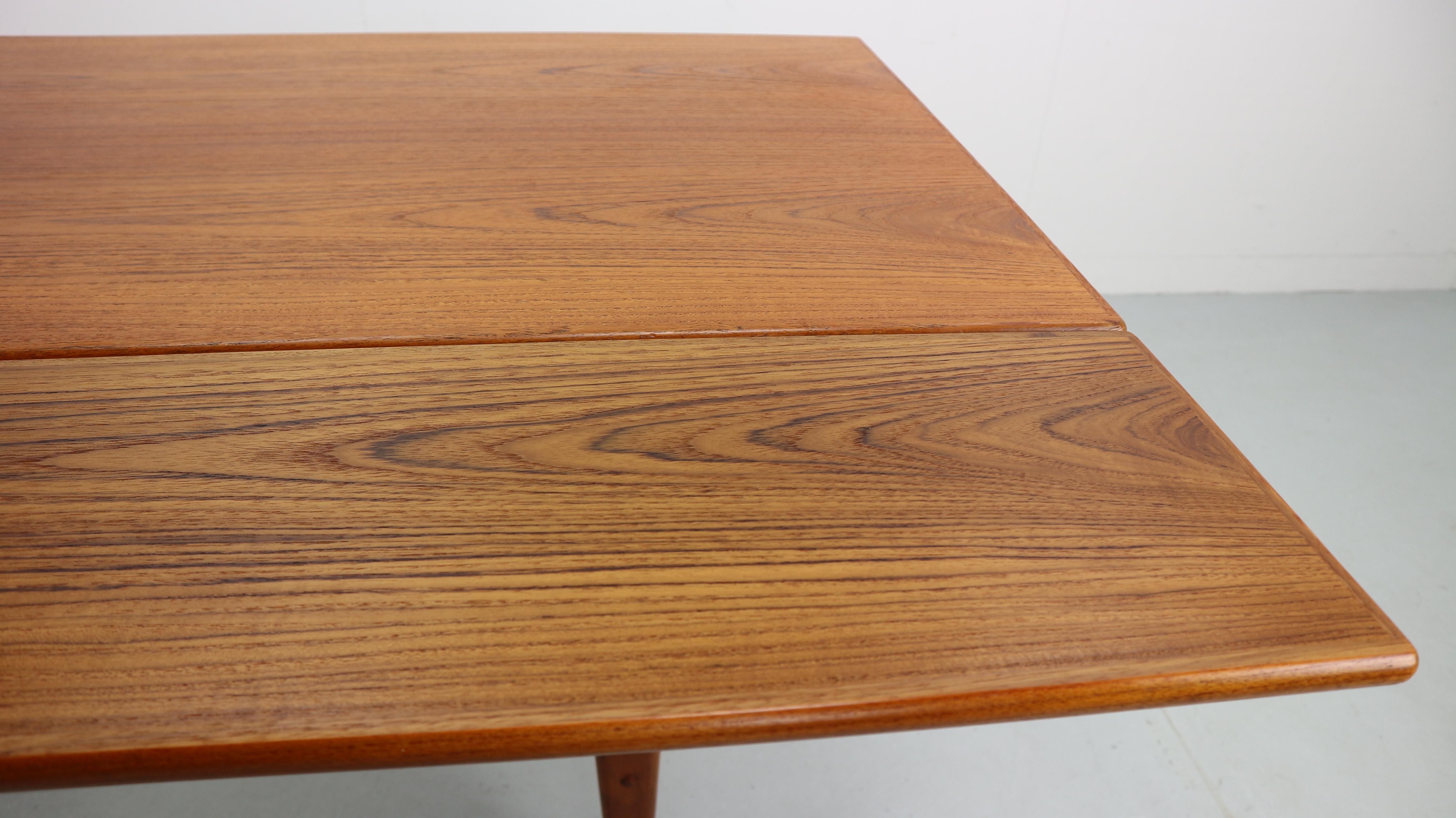 Extendable Kai Kristiansen Elevator Table, Denmark, 1960s 2