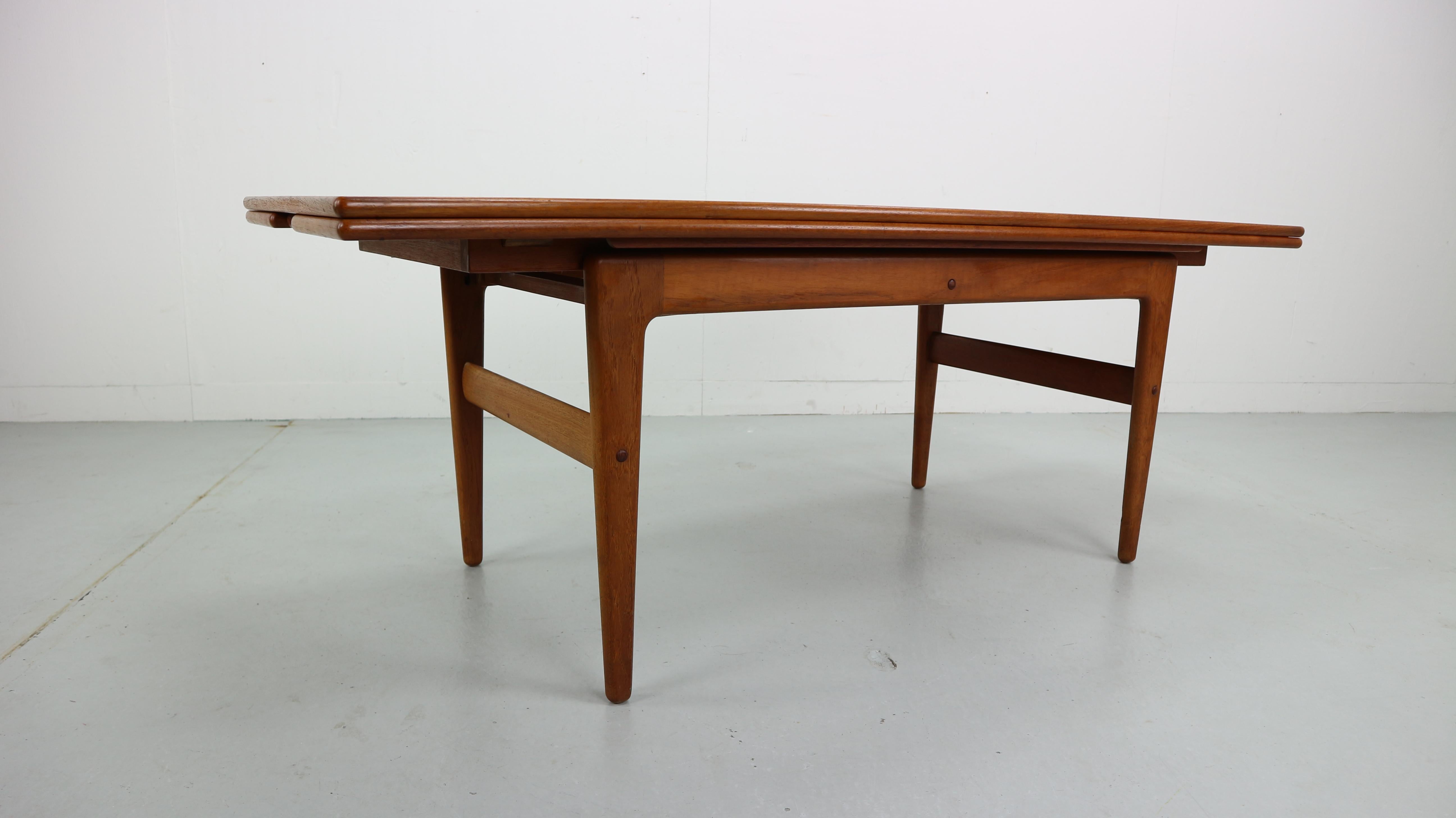 Extendable Kai Kristiansen Elevator Table, Denmark, 1960s 6