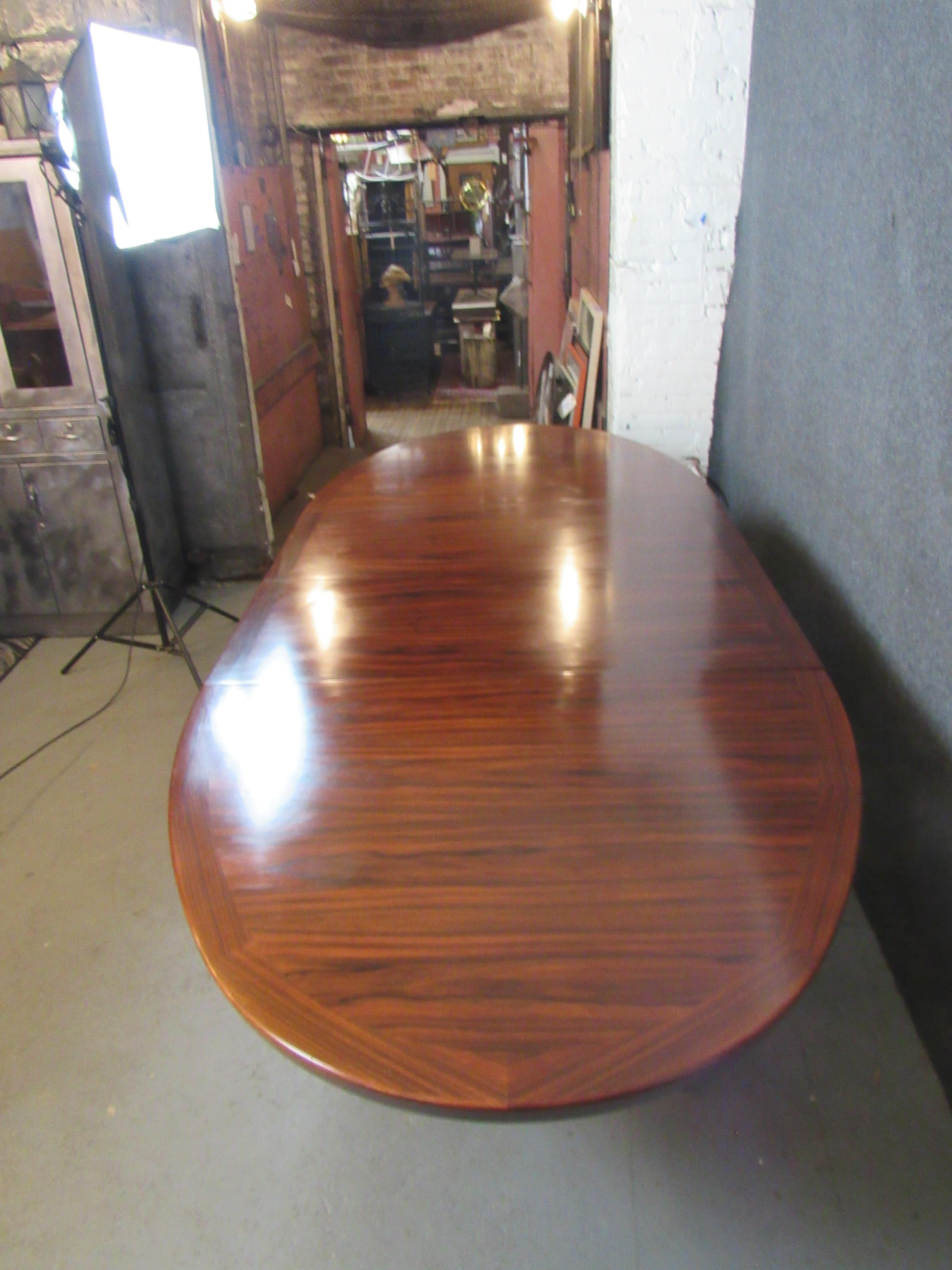 Extendable Mid-Century Danish Rosewood Table by Skovby 3