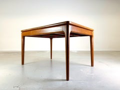 Extendable Mid Century dining table Glostrup Møbelfabrik teak