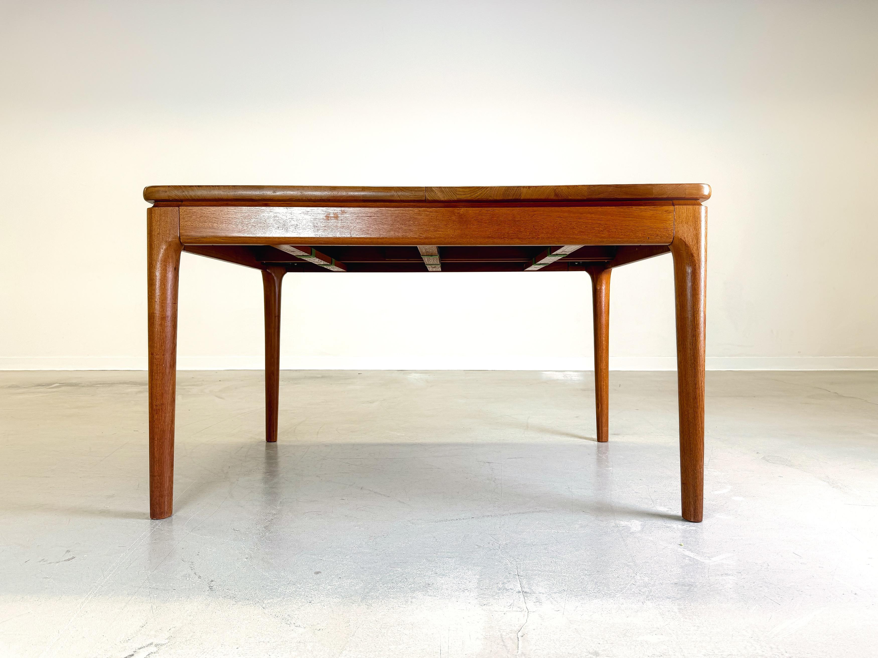 Danois Table de salle à manger extensible Mid Century Glostrup Møbelfabrik teck en vente