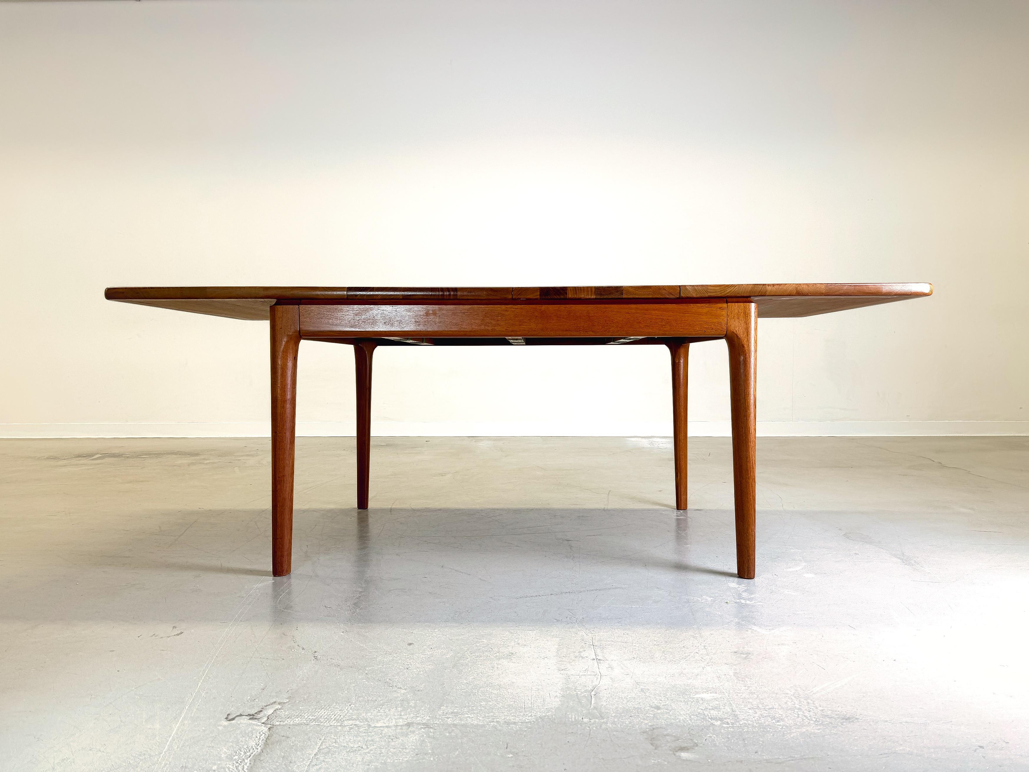 Table de salle à manger extensible Mid Century Glostrup Møbelfabrik teck Bon état - En vente à Berlin, DE