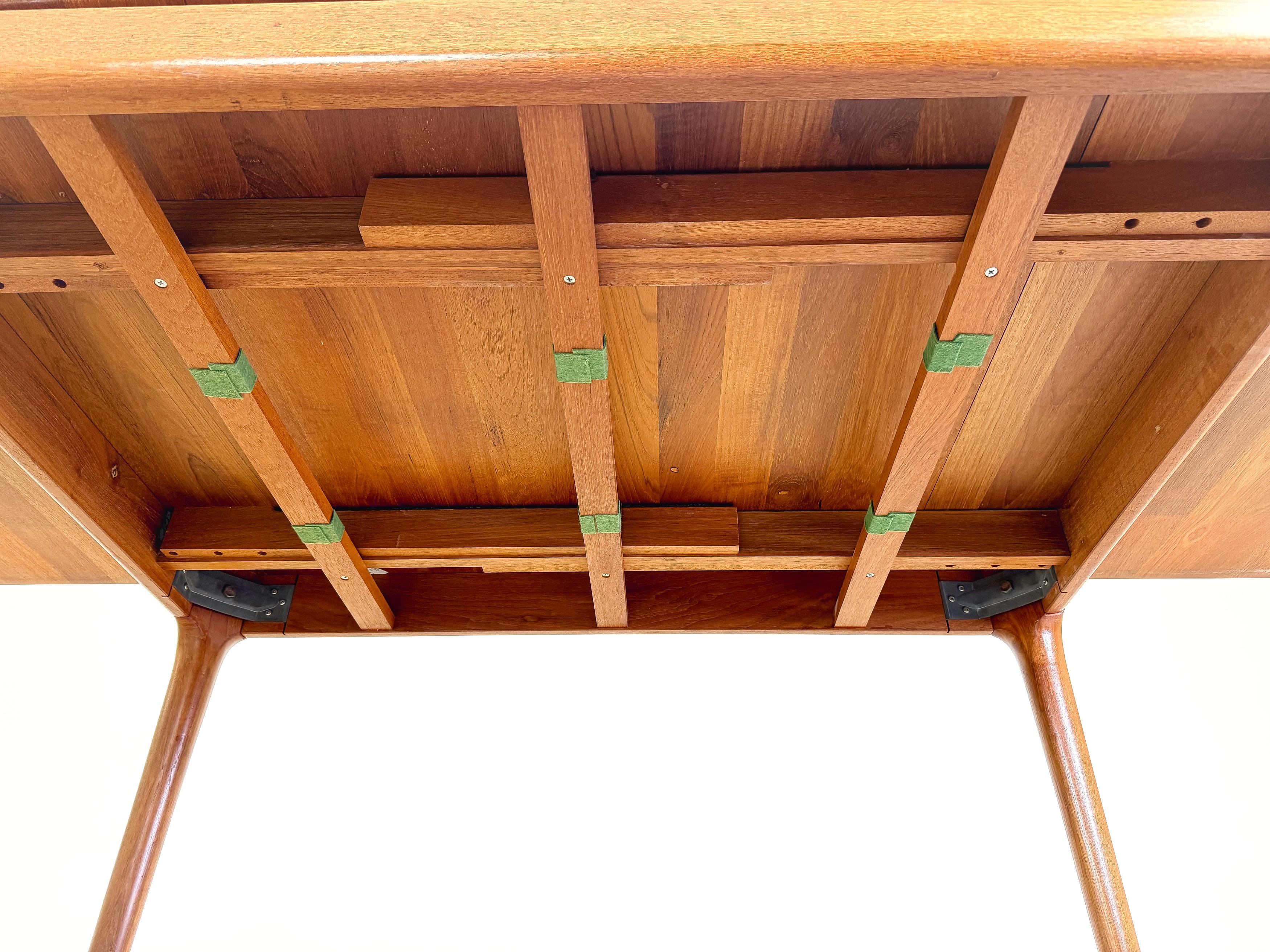 Teck Table de salle à manger extensible Mid Century Glostrup Møbelfabrik teck en vente