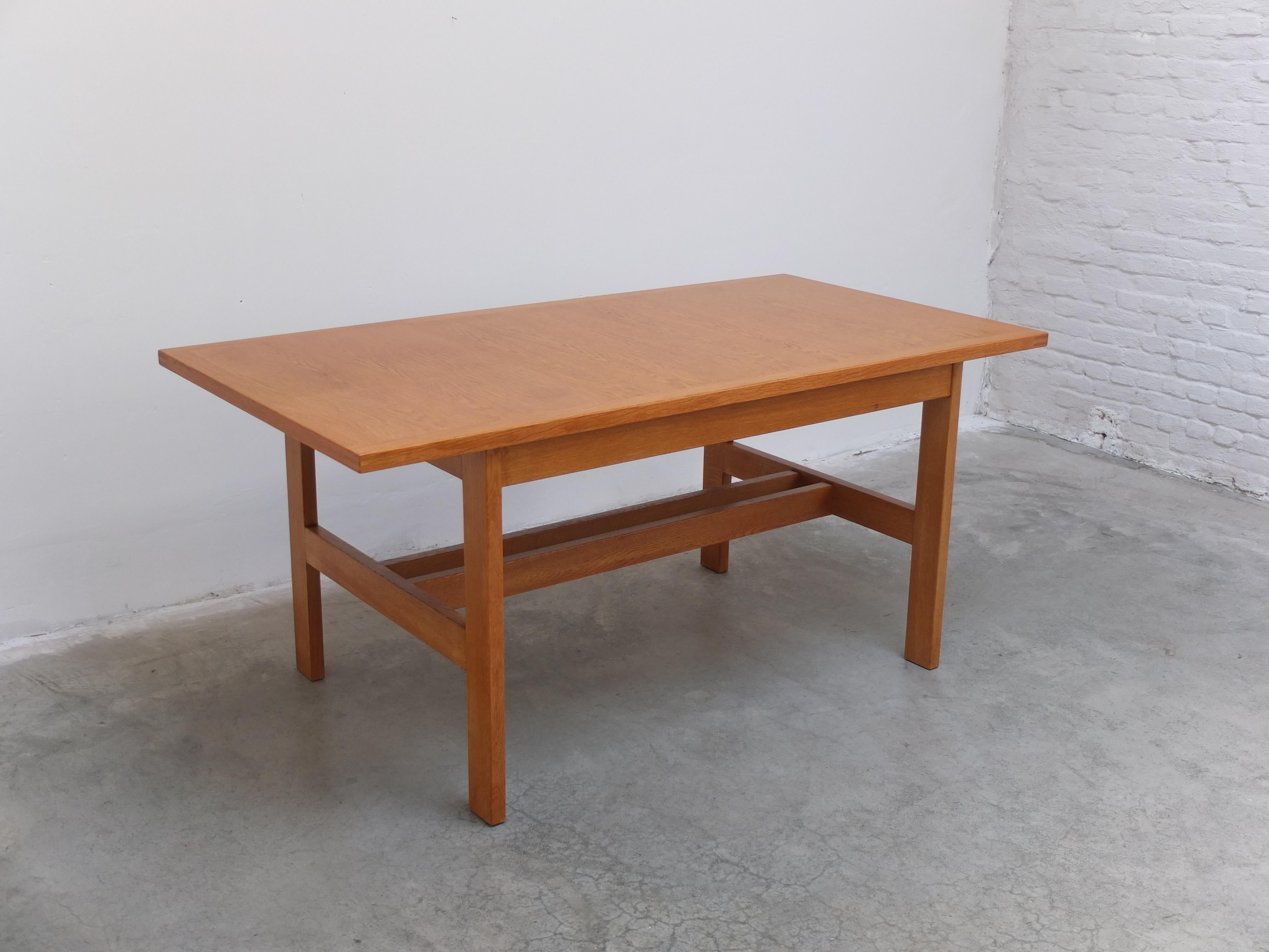 Belgian Extendable 'N-Line' Dining Table in Oak by P&J Neirinck, 1960s For Sale