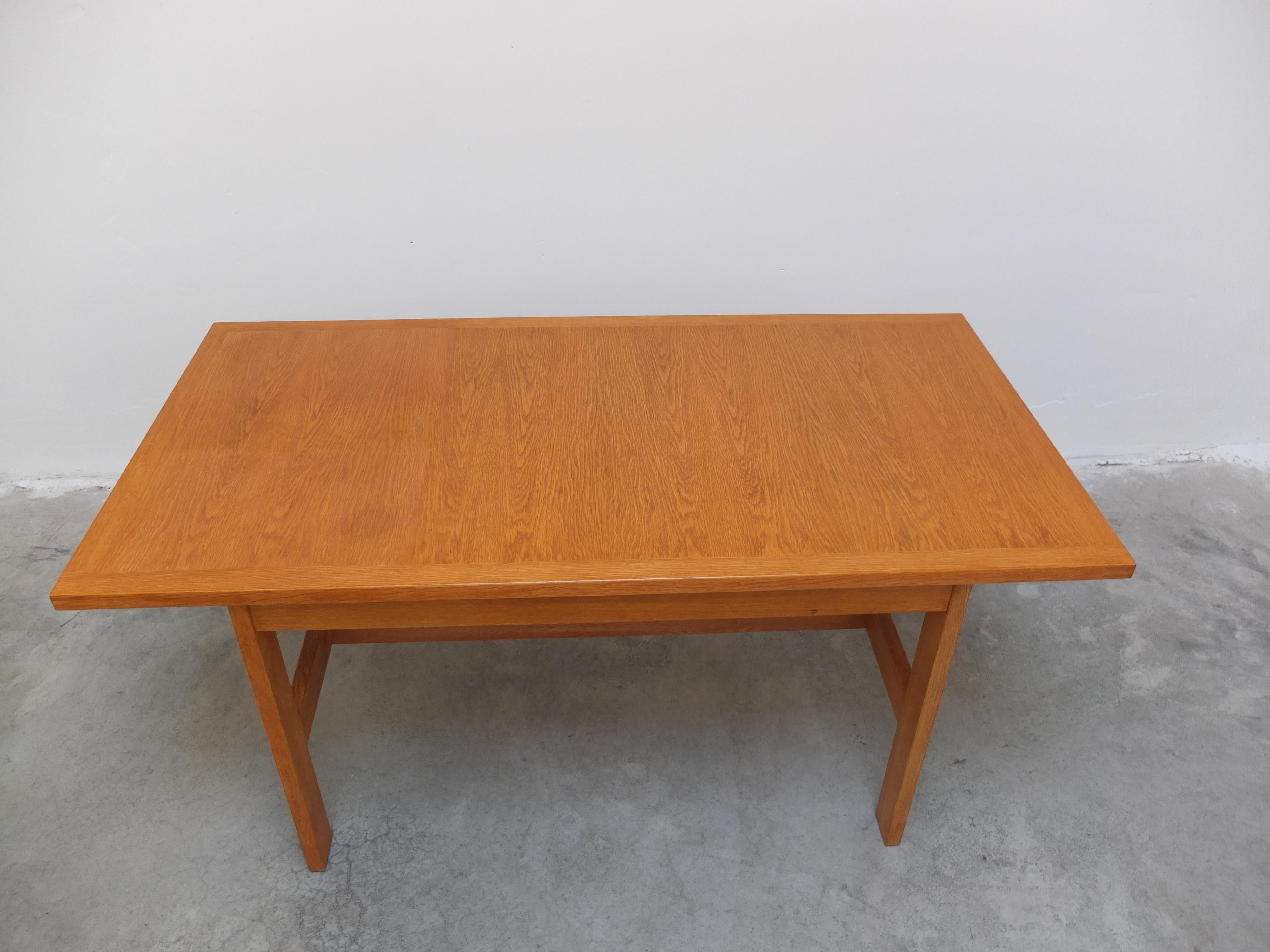 Extendable 'N-Line' Dining Table in Oak by P&J Neirinck, 1960s In Good Condition For Sale In Antwerpen, VAN