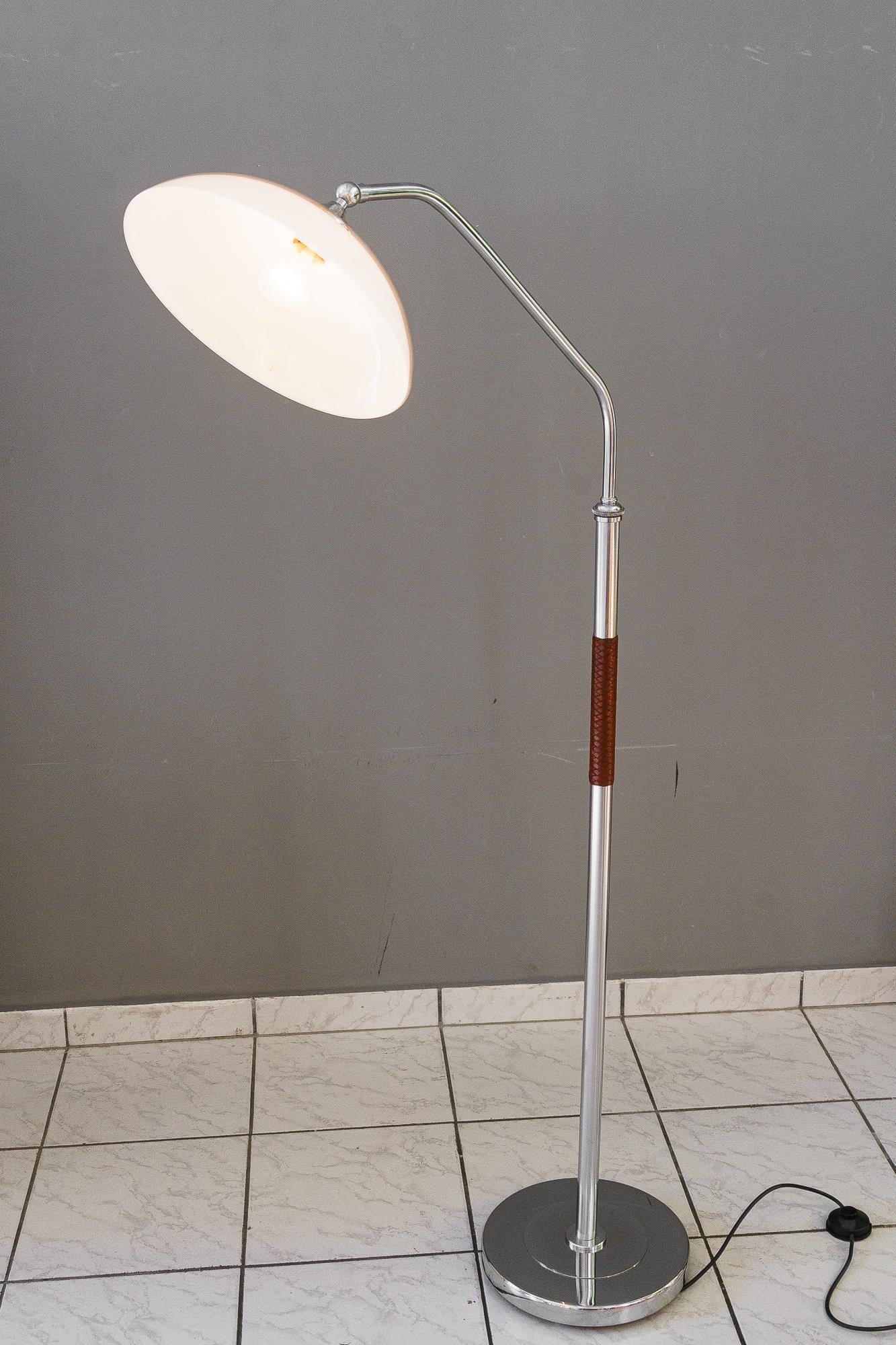 Extendable nickel-plated art deco floor lamp vienna around 1920s For Sale 4