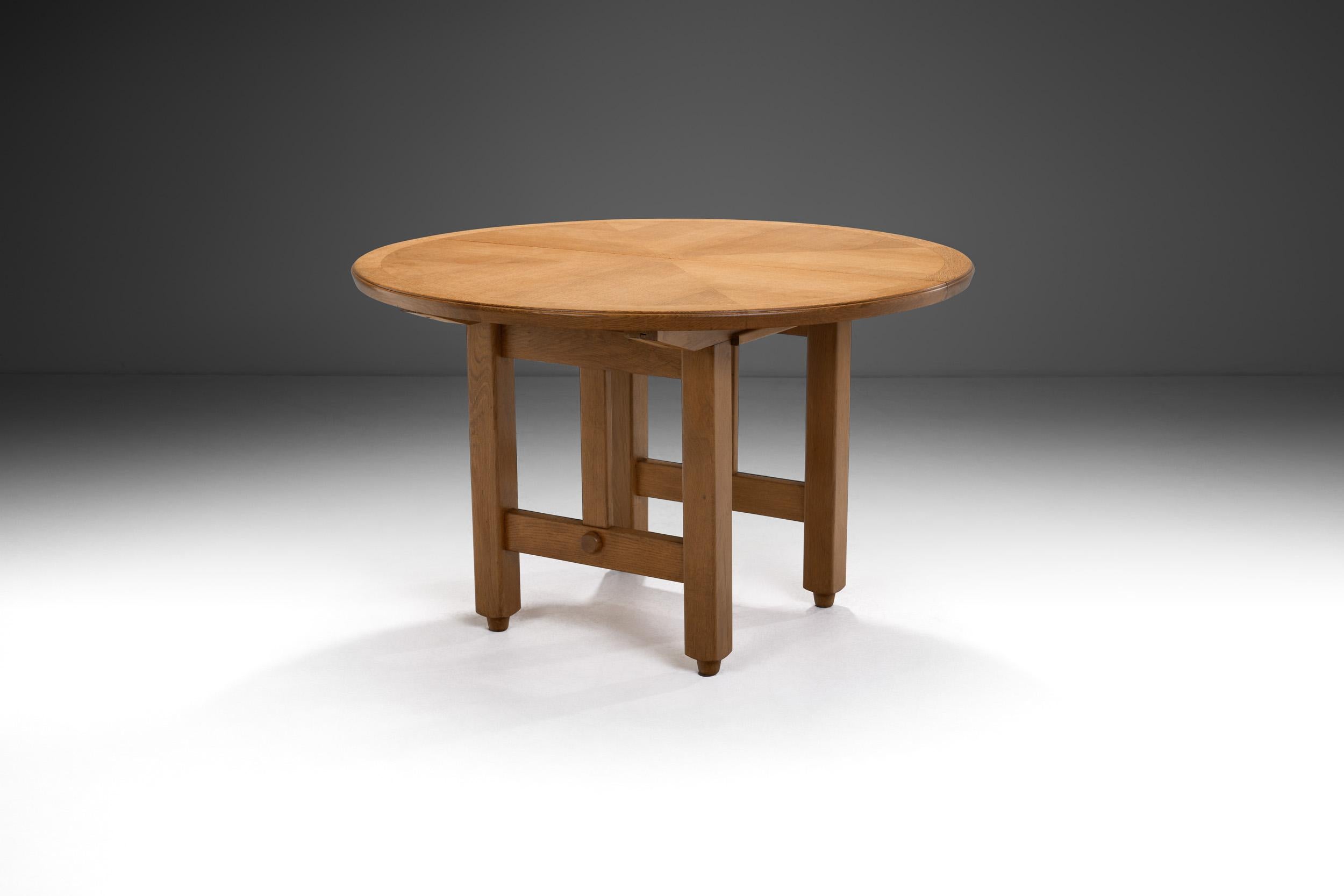 French Extendable Oak Dining Table by Guillerme et Chambron, France Late 20th Century For Sale