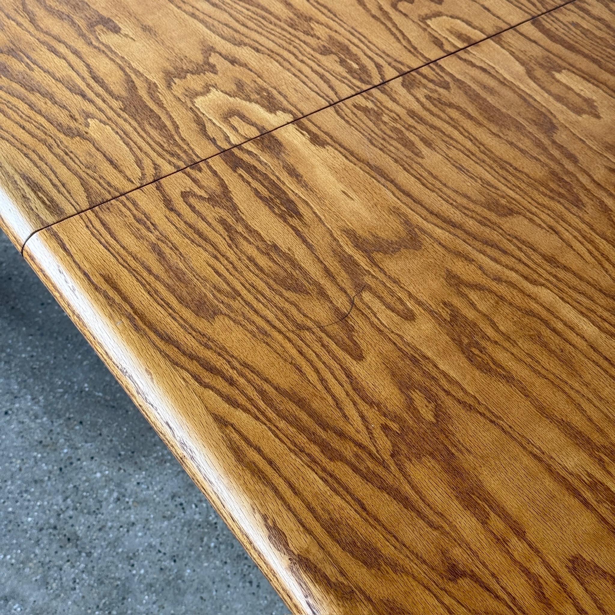Late 20th Century Extendable Oak Dining Table by Lou Hodges for Generation 80 For Sale