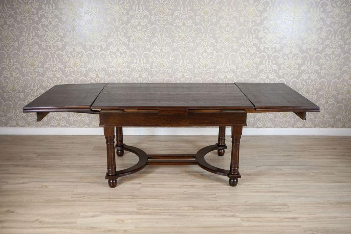 Mesa de comedor extensible de roble de principios del siglo XX Roble en venta
