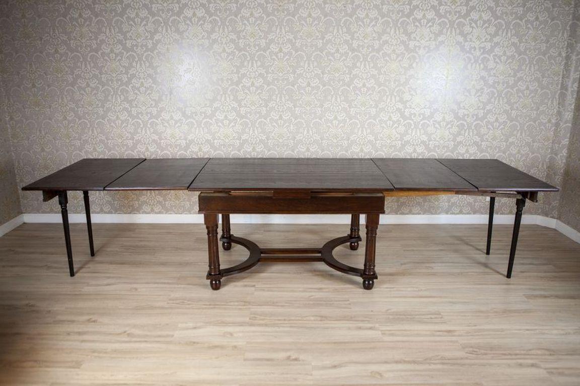 Mesa de comedor extensible de roble de principios del siglo XX en venta 1