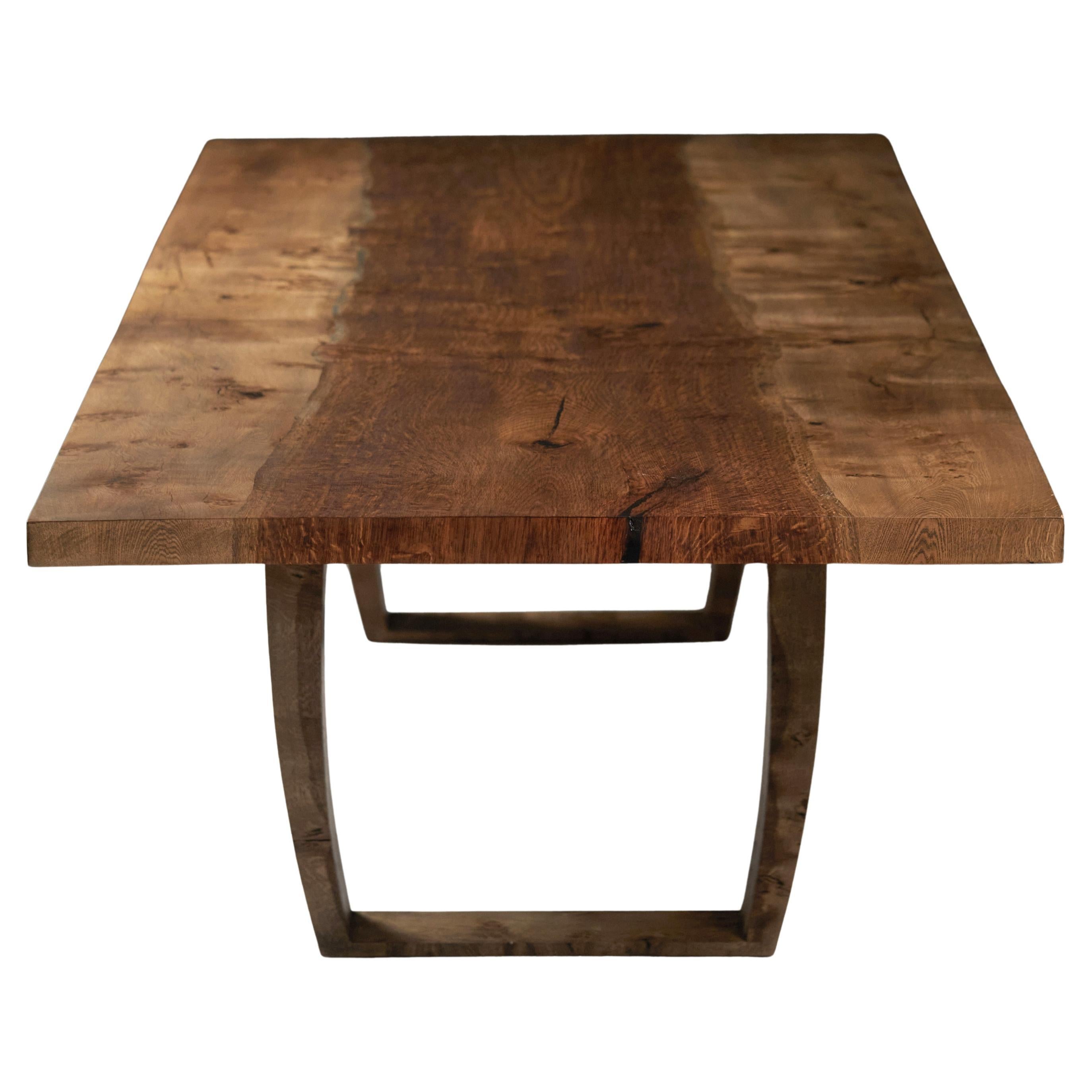 Extendable oak table with central brown oak inset top by Jonathan Field en venta