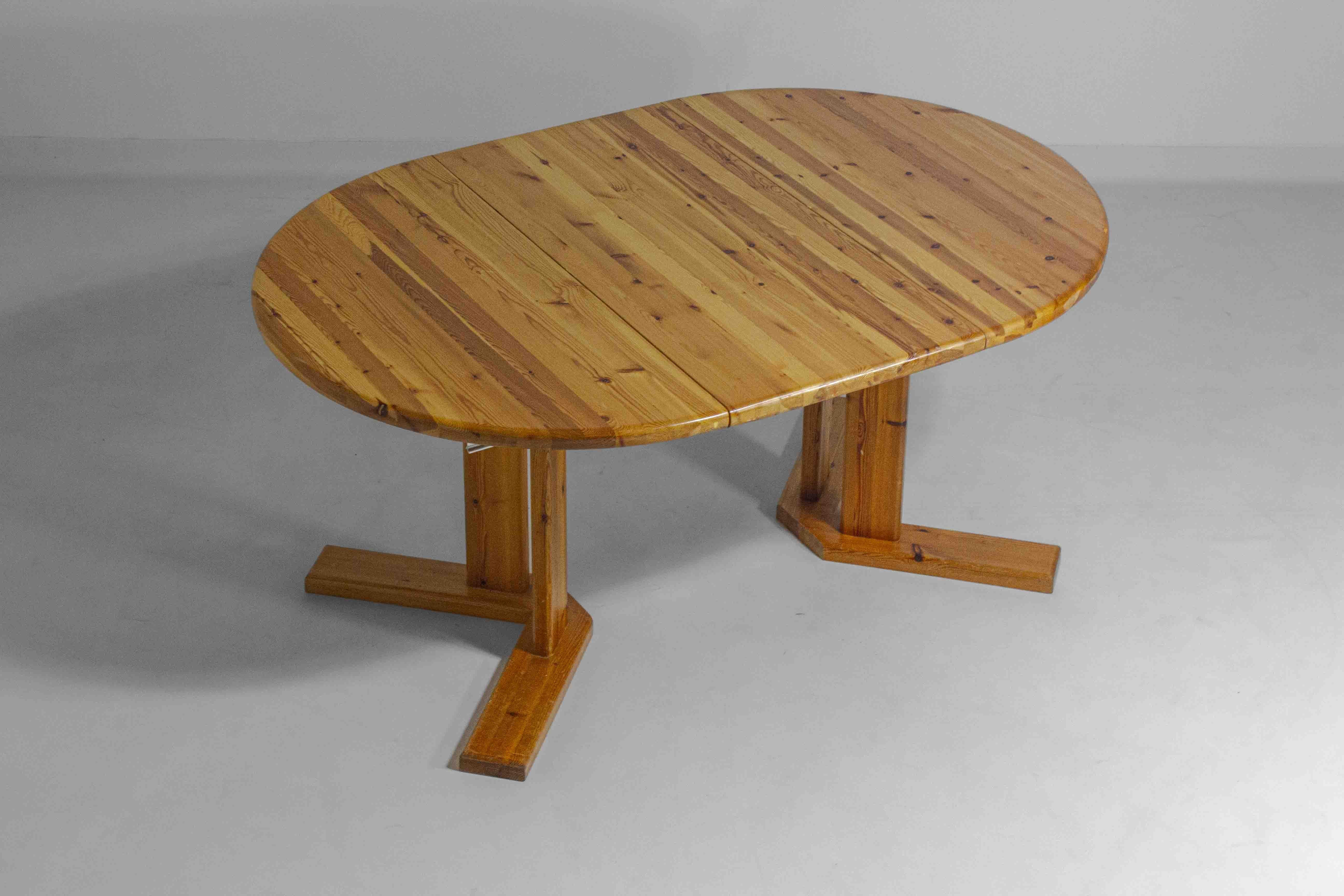 Table à manger extensible en pin de Rainer Daumiller, 1970 en vente 1