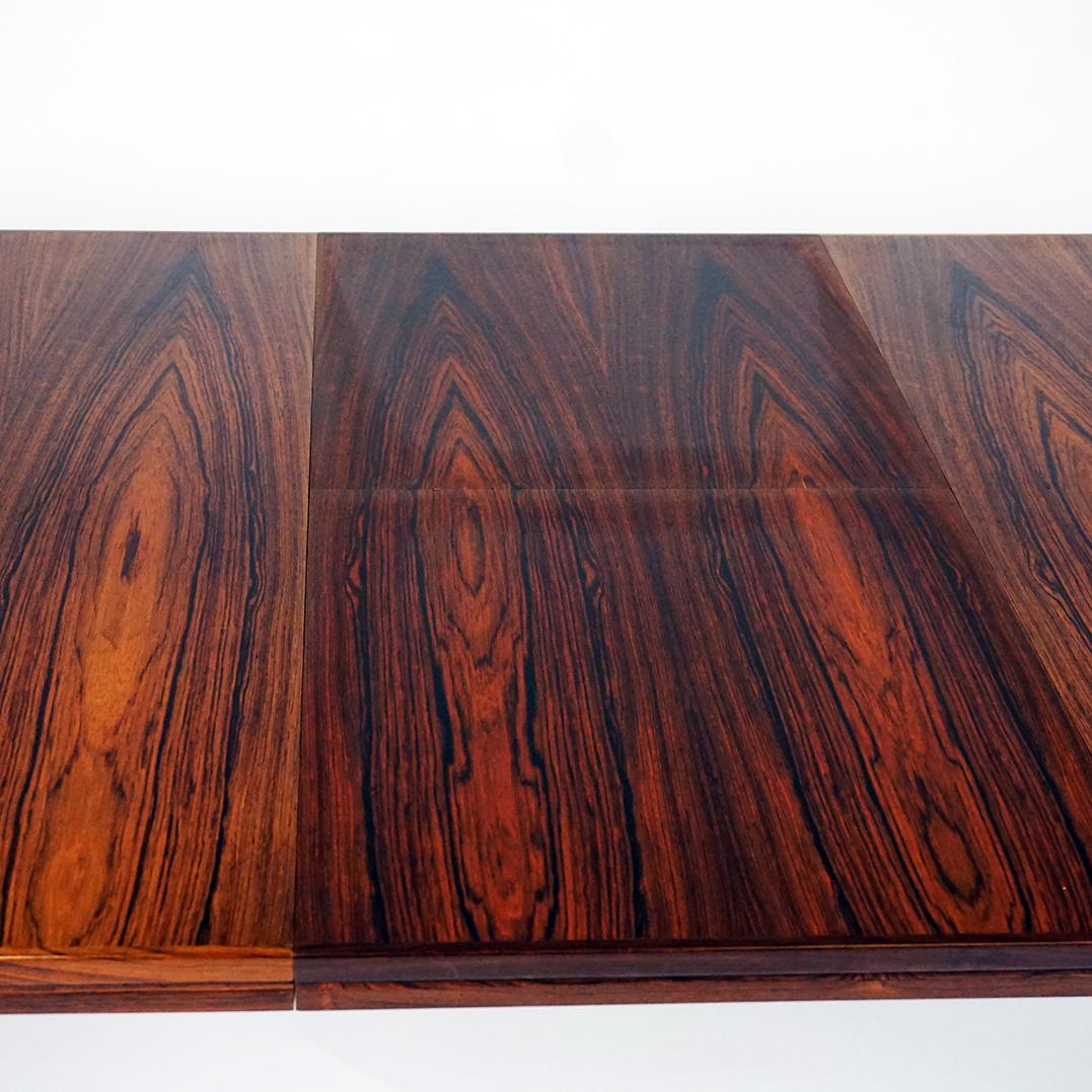 Mid-20th Century Extendable Rosewood Dining Table by Helge Vestergaard Jensen Denmark For Sale
