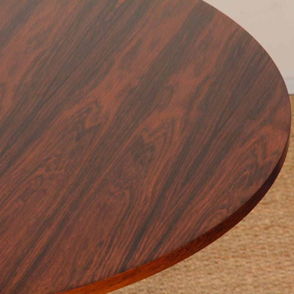 Milieu du XXe siècle Table de salle à manger à rallonge en palissandre de Rio, 1960 en vente