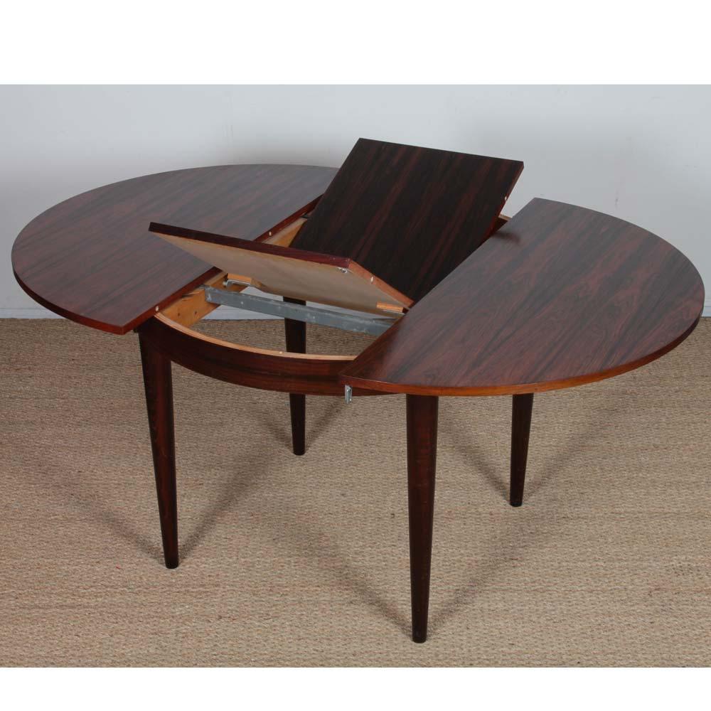 Table de salle à manger à rallonge en palissandre de Rio, 1960 en vente 1