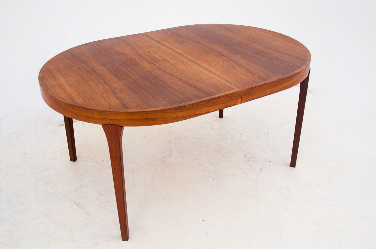 Rosewood table, Danish design, 1960s.

Currently under renovation.

Dimensions:

Height 72 cm, length 153 cm, length after unfolding 251 cm, depth 101 cm.