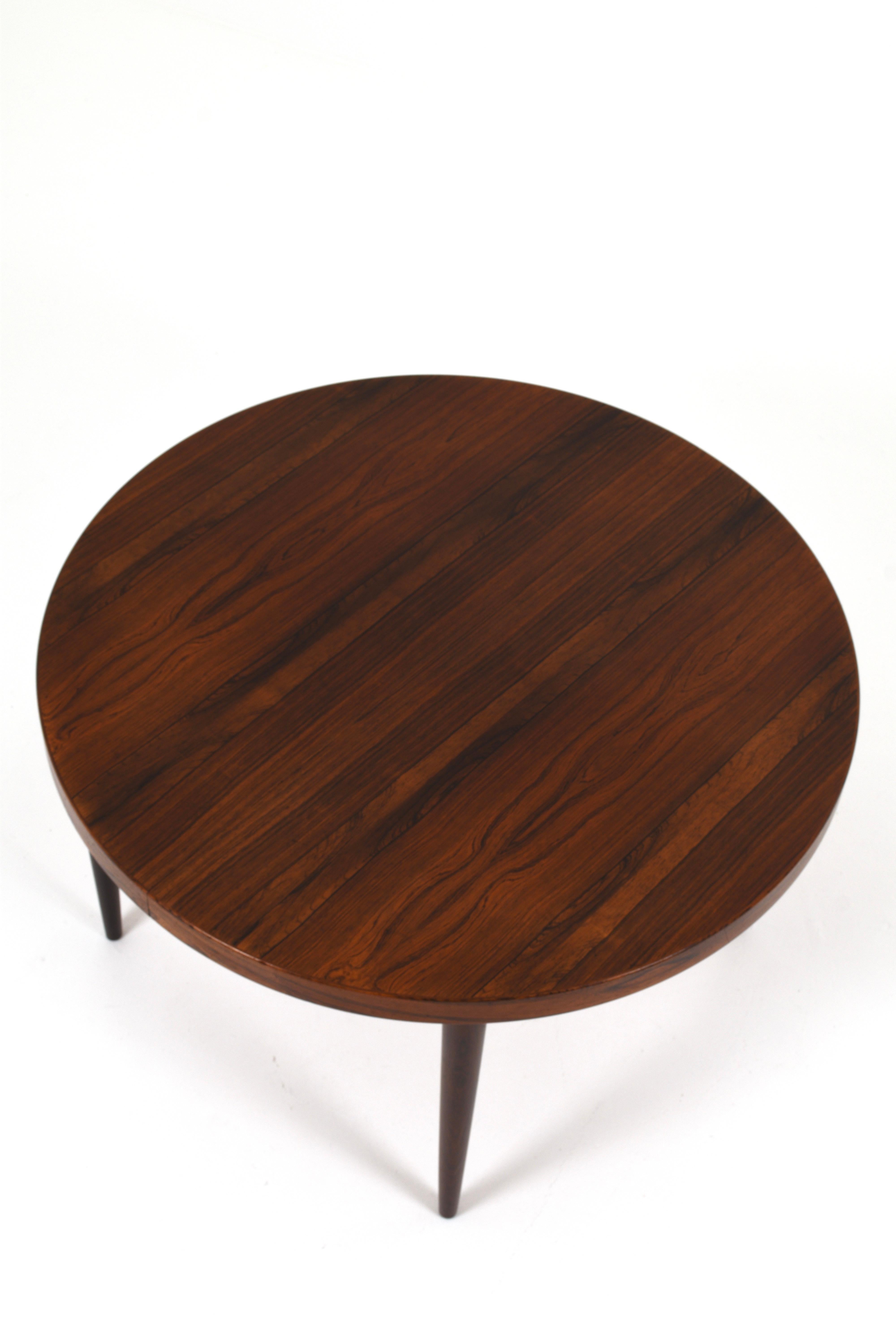 Table de salle à manger ronde extensible par Kai Kristiansen, Danemark, années 1960 Bon état - En vente à Göteborg, SE