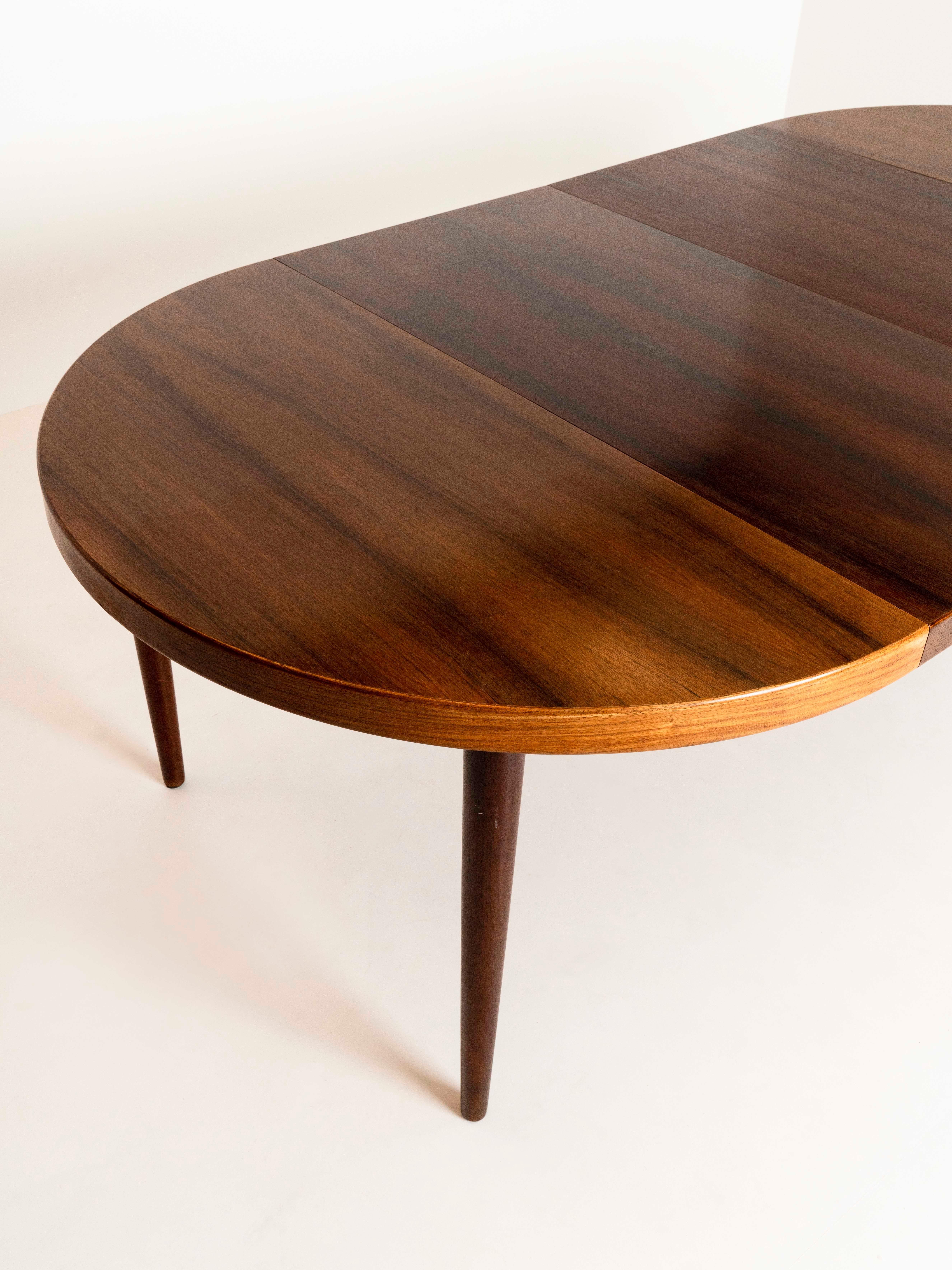 Extendable Round Dining Table by Kai Kristiansen, Denmark, 1960s In Good Condition In Hellouw, NL