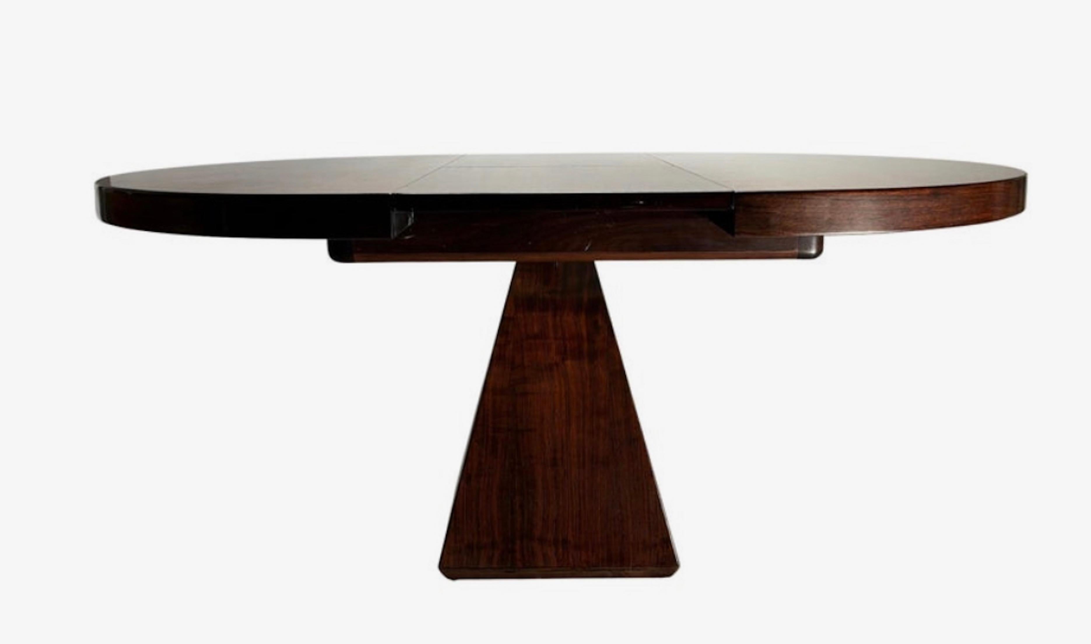 Mid-Century Modern Table de salle à manger ronde extensible 'Chelsea'  par Vittorio Introini, Italie en vente