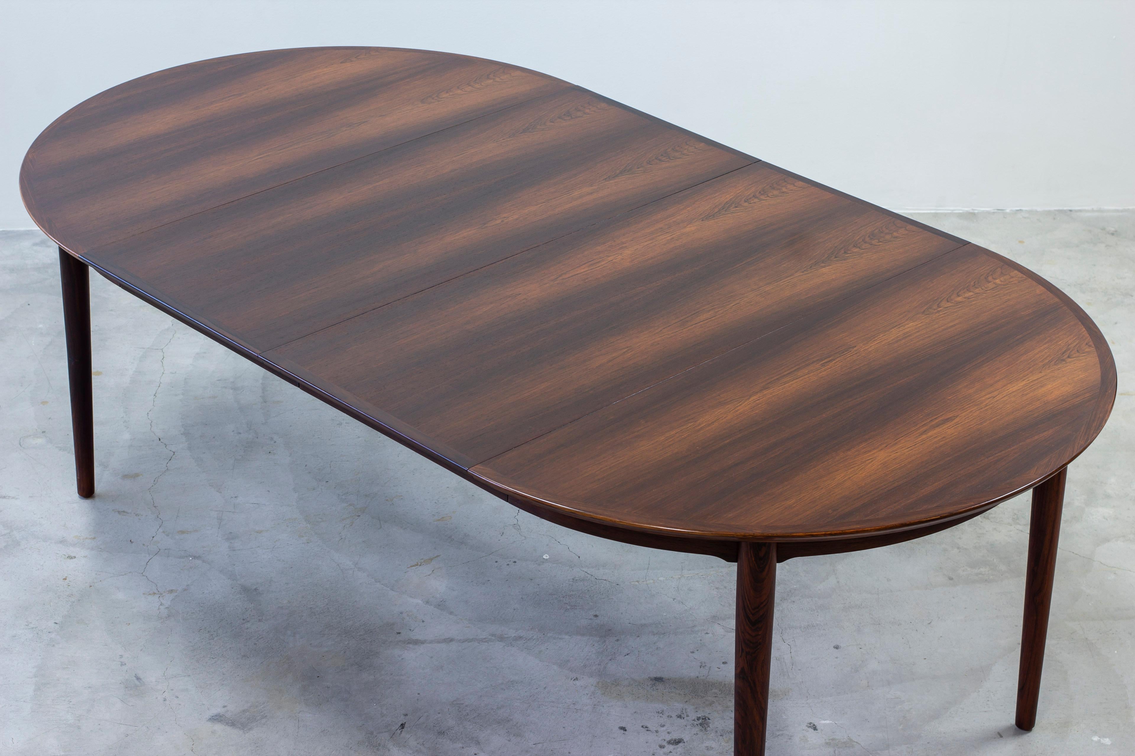 Mid-20th Century Extendable Round Dining Table in Rosewood by Arne Vodder, Denmark, 1960s