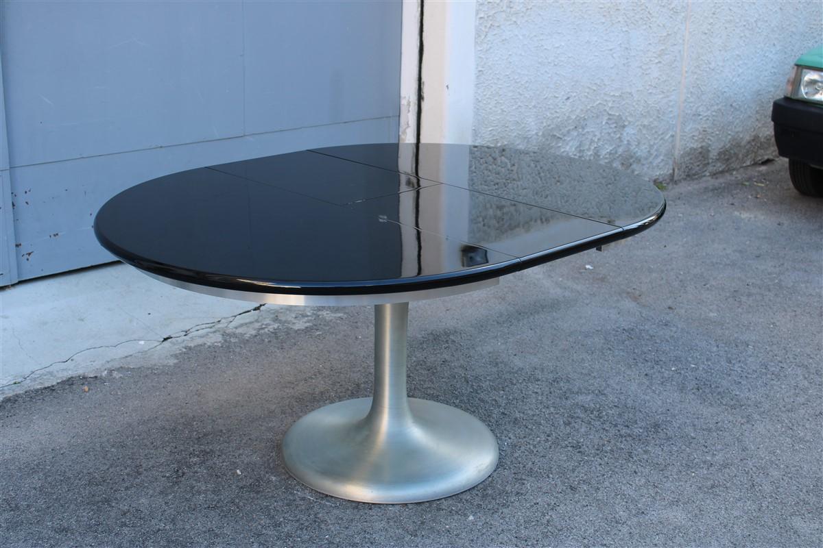 Extendable Round Table in Black Lacquer Satin Metal 1970  Moscatelli  Formanova For Sale 5