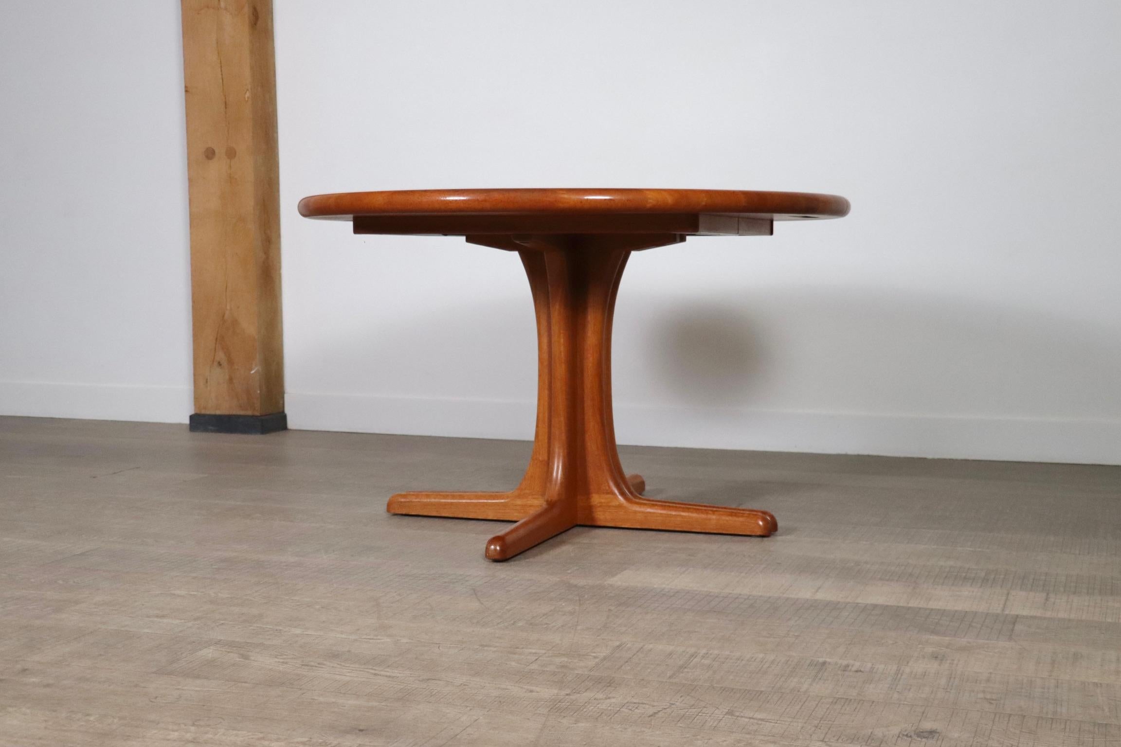 Extendable Round To Oval Dining Table In Teak, Denmark 1960s 7