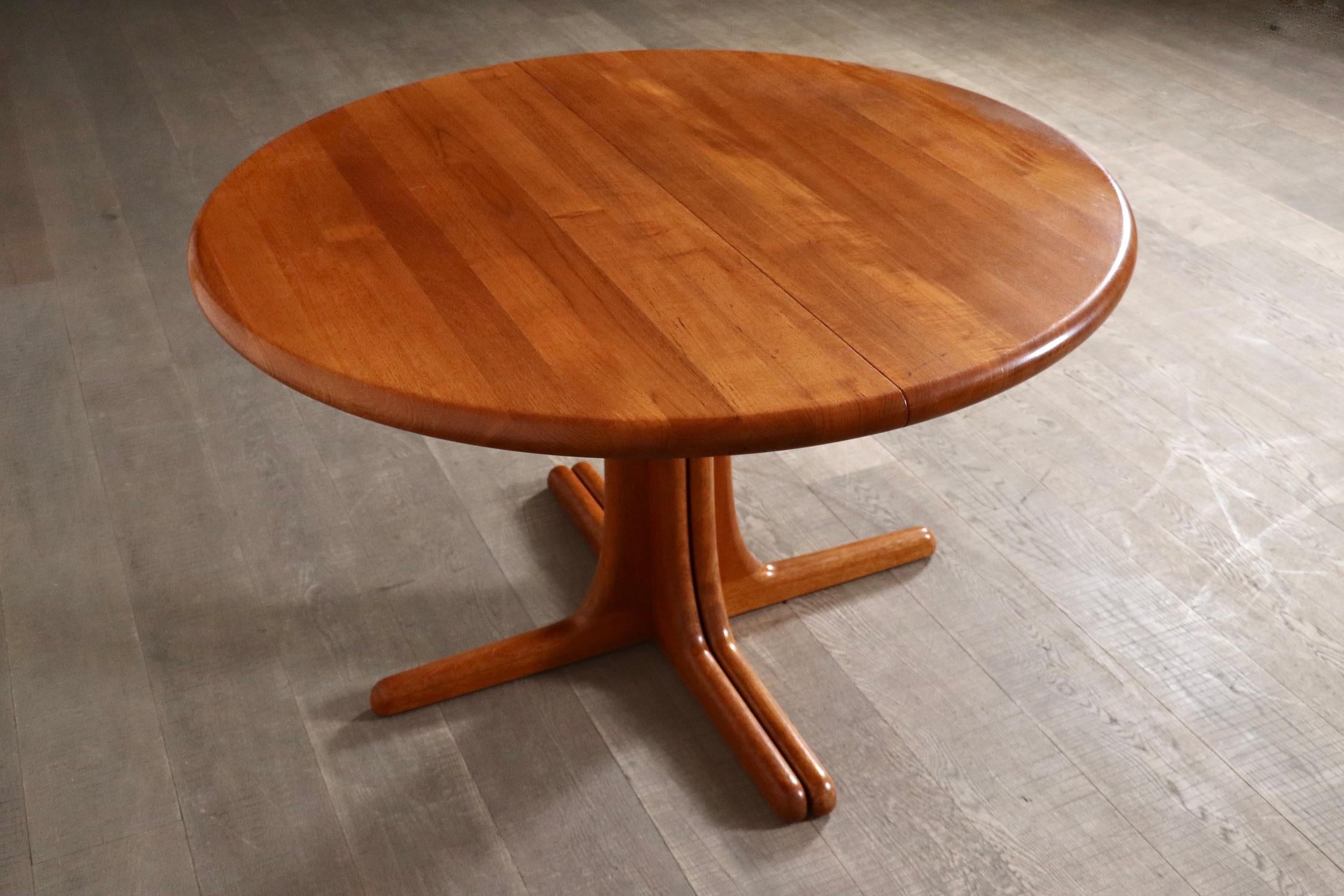 Extendable Round To Oval Dining Table In Teak, Denmark 1960s 5