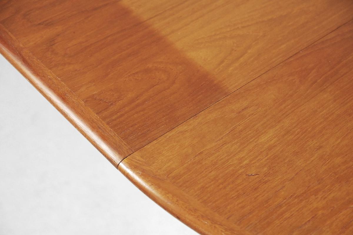 Tavolo da pranzo rotondo allungabile in teak scandinavo vintage, anni '60 in vendita 11