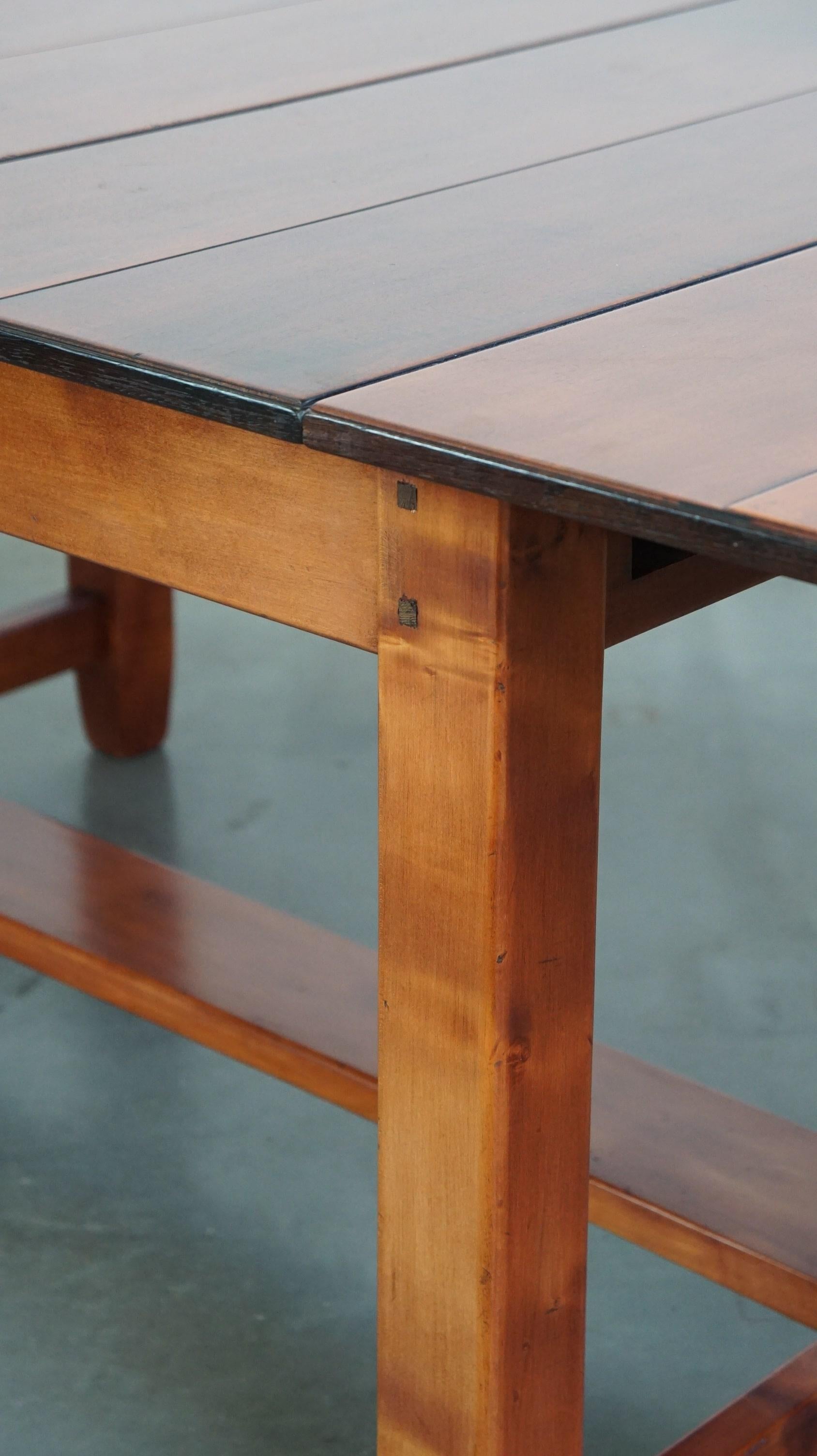 Table à manger extensible Schuitema pour 4 à 6 personnes de la collection Shaker en vente 8