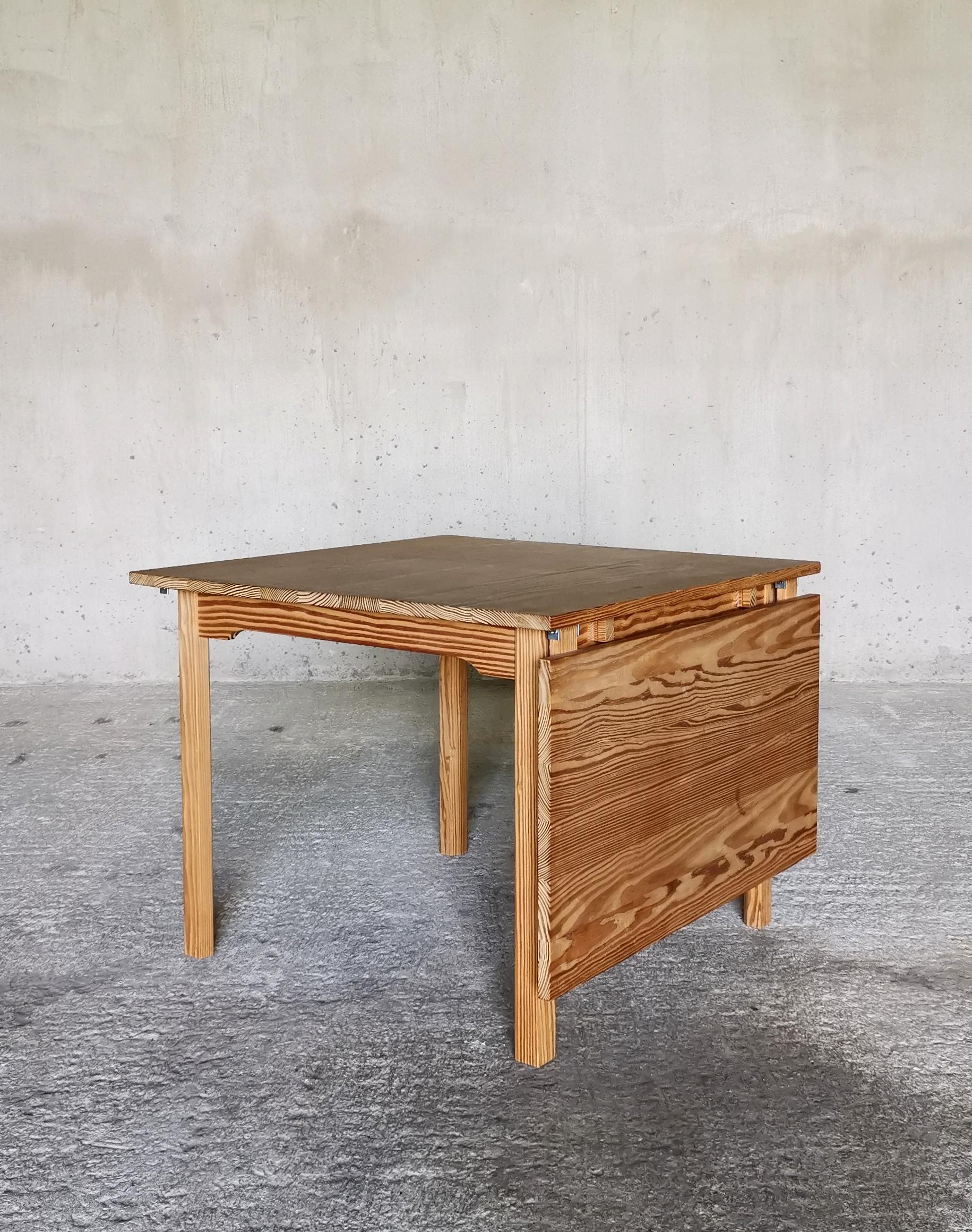 Danois Table de bureau / salle à manger à abattant en pin d'Oregon massif, pièce de Compagnon Danemark années 1960 en vente