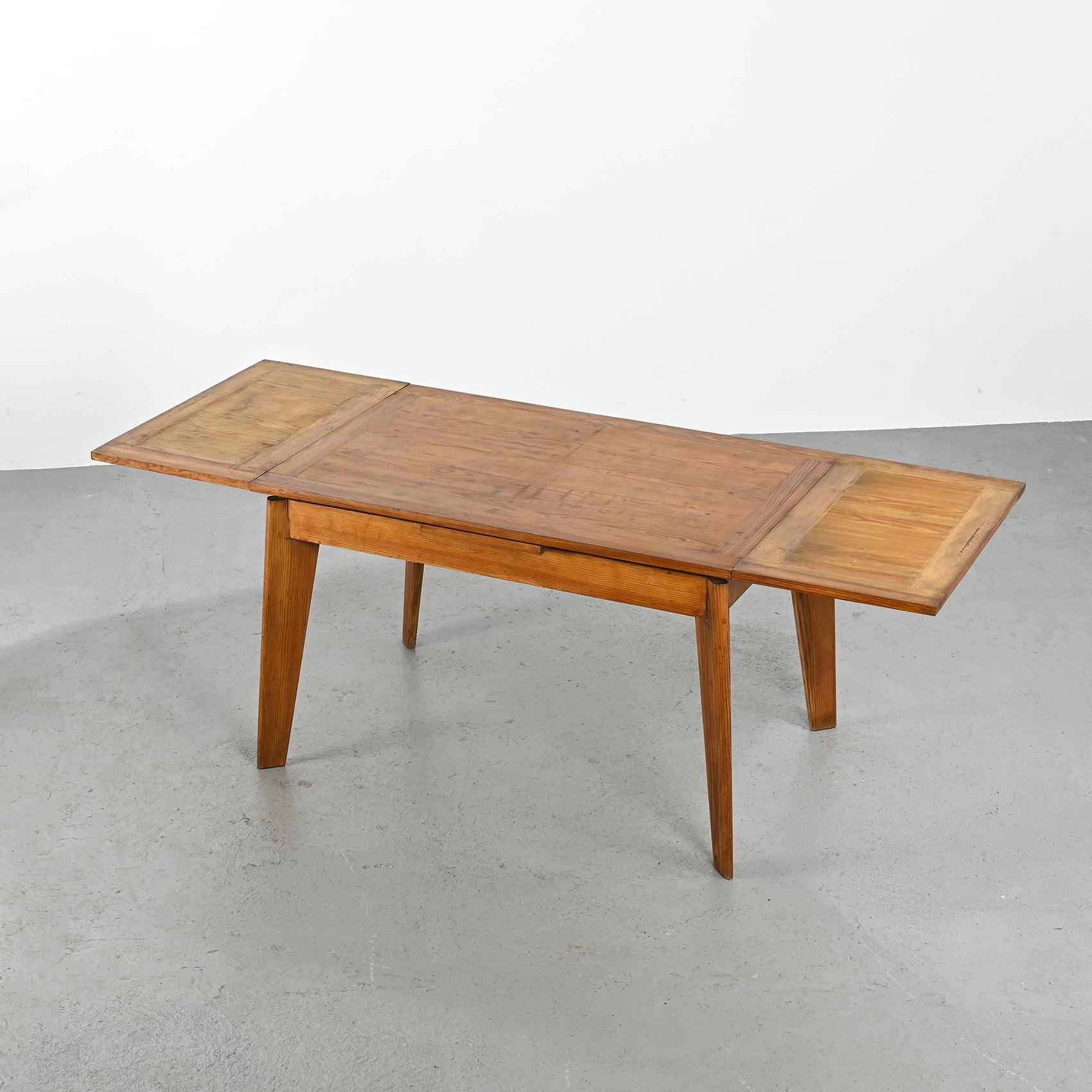  Extendable Table in Solid Pine, French Reconstruction ca. 1945 7