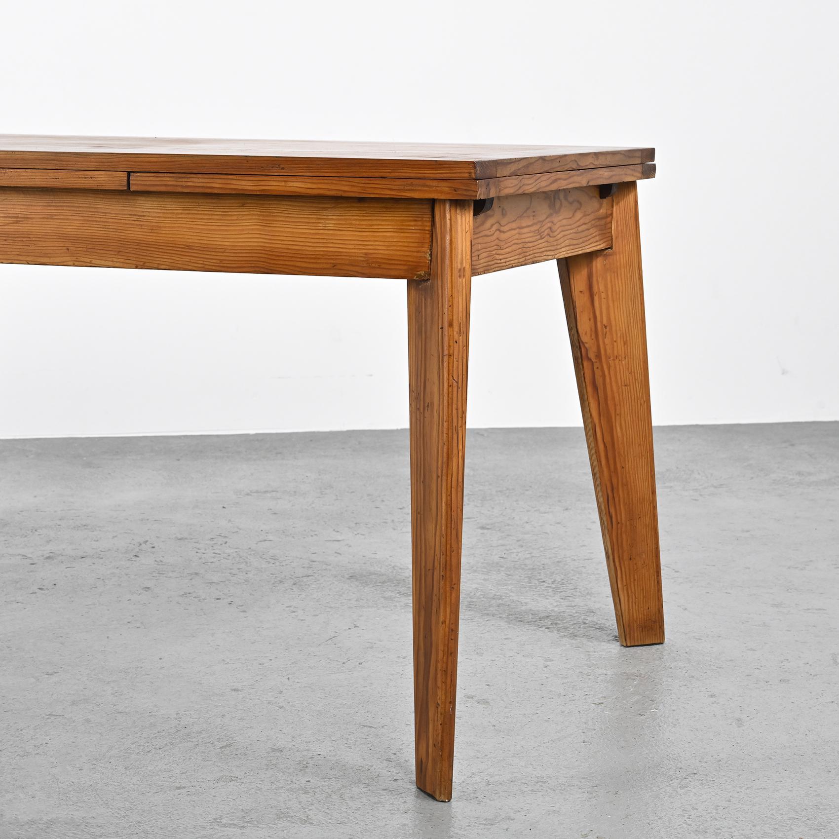  Extendable Table in Solid Pine, French Reconstruction ca. 1945 9