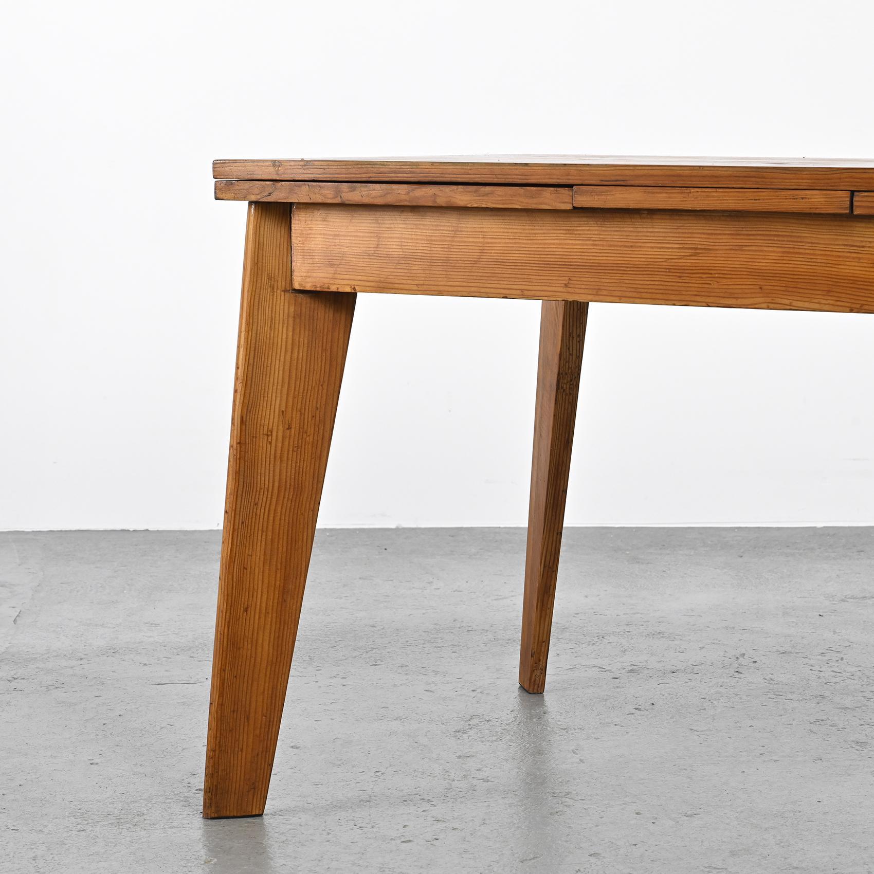  Extendable Table in Solid Pine, French Reconstruction ca. 1945 13