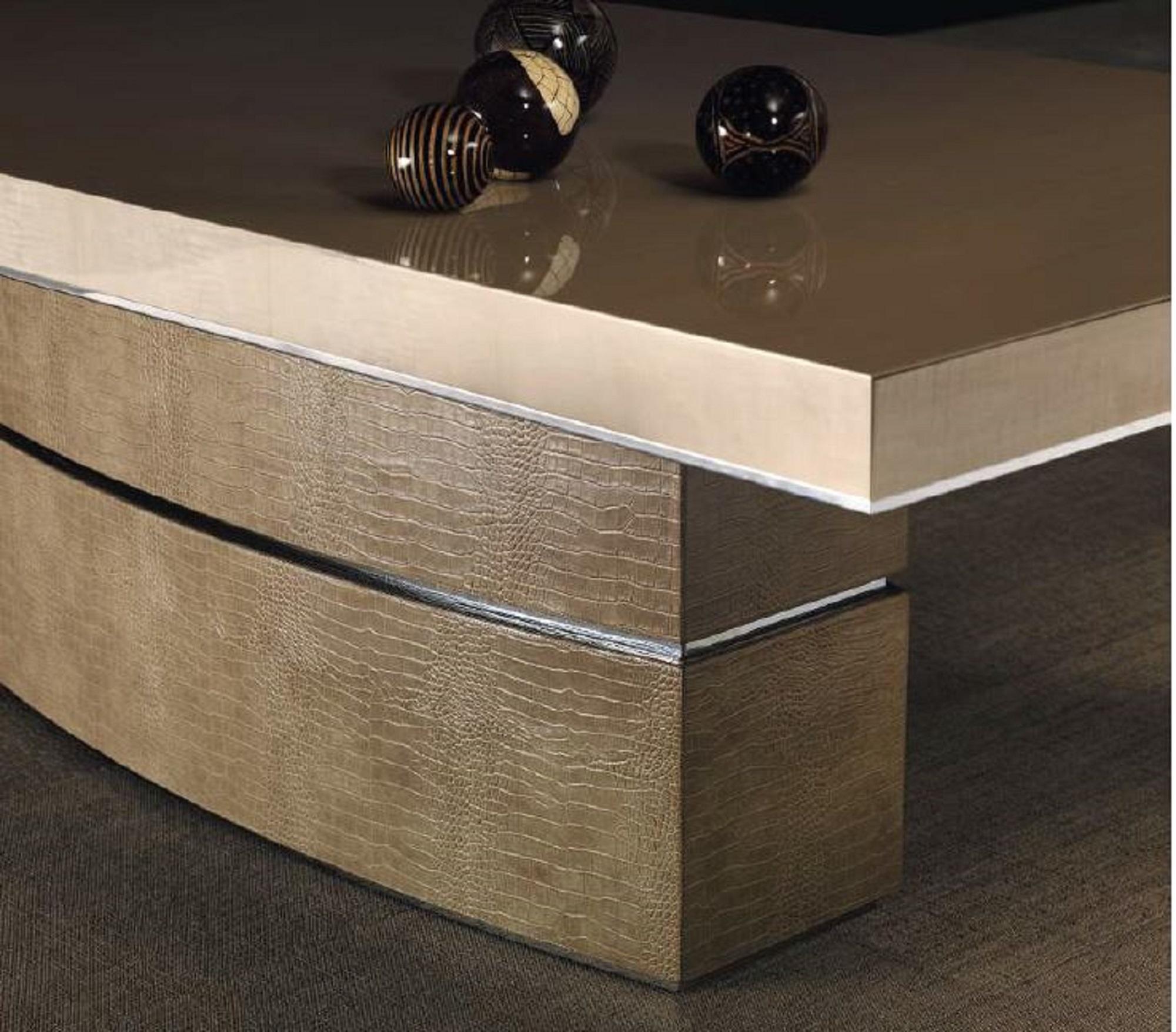 Italian Extendable Table Mplace For Sale