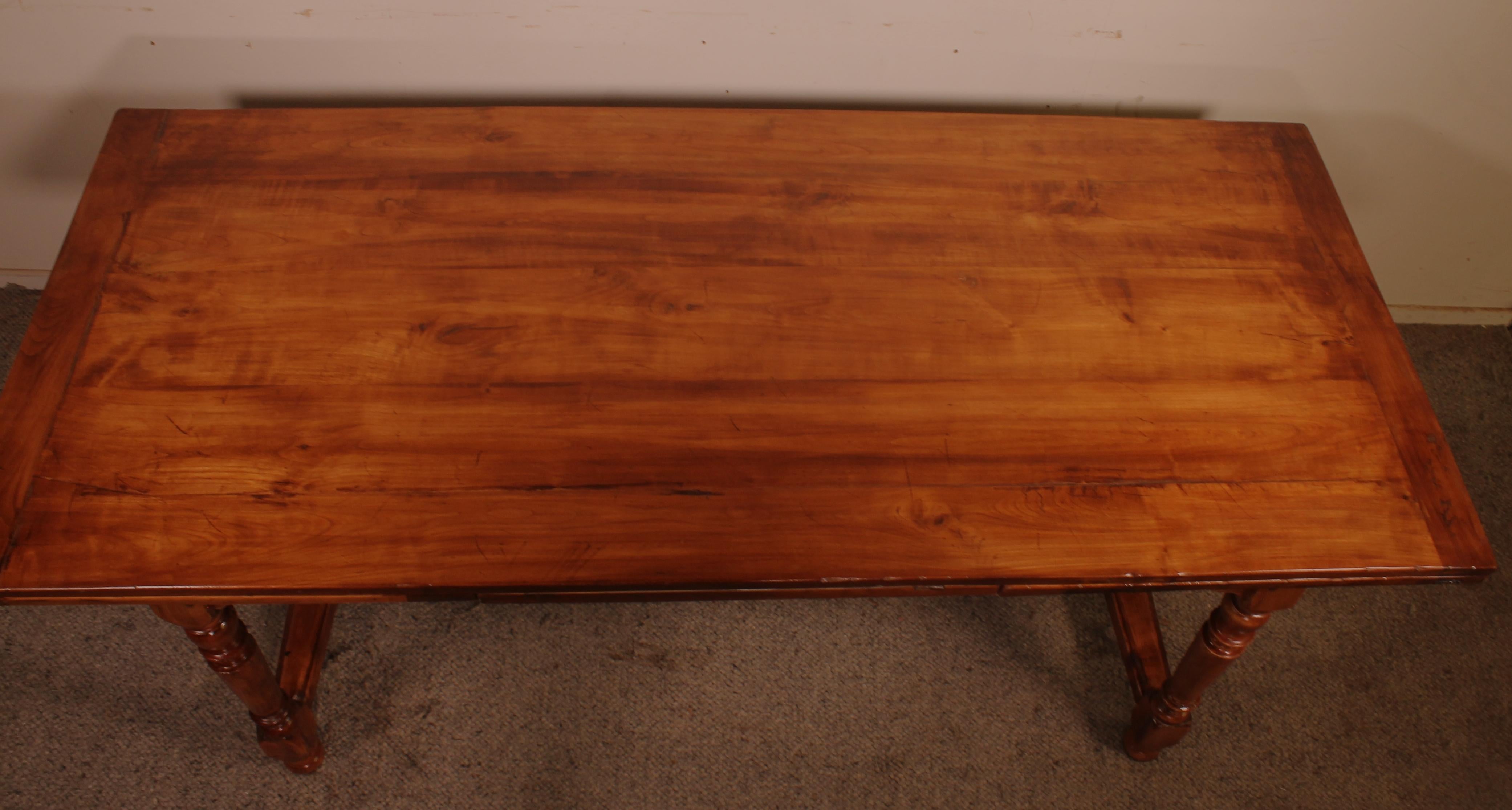 Extendable Table with Turned Legs, 19th Century, France For Sale 7